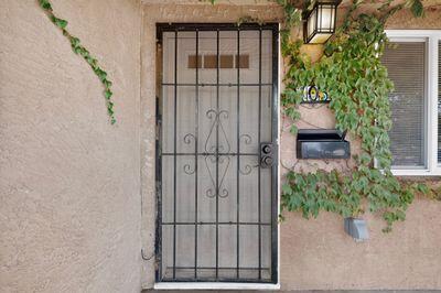 705 Palomas Drive SE