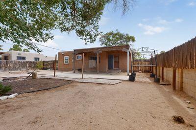 705 Palomas Drive SE