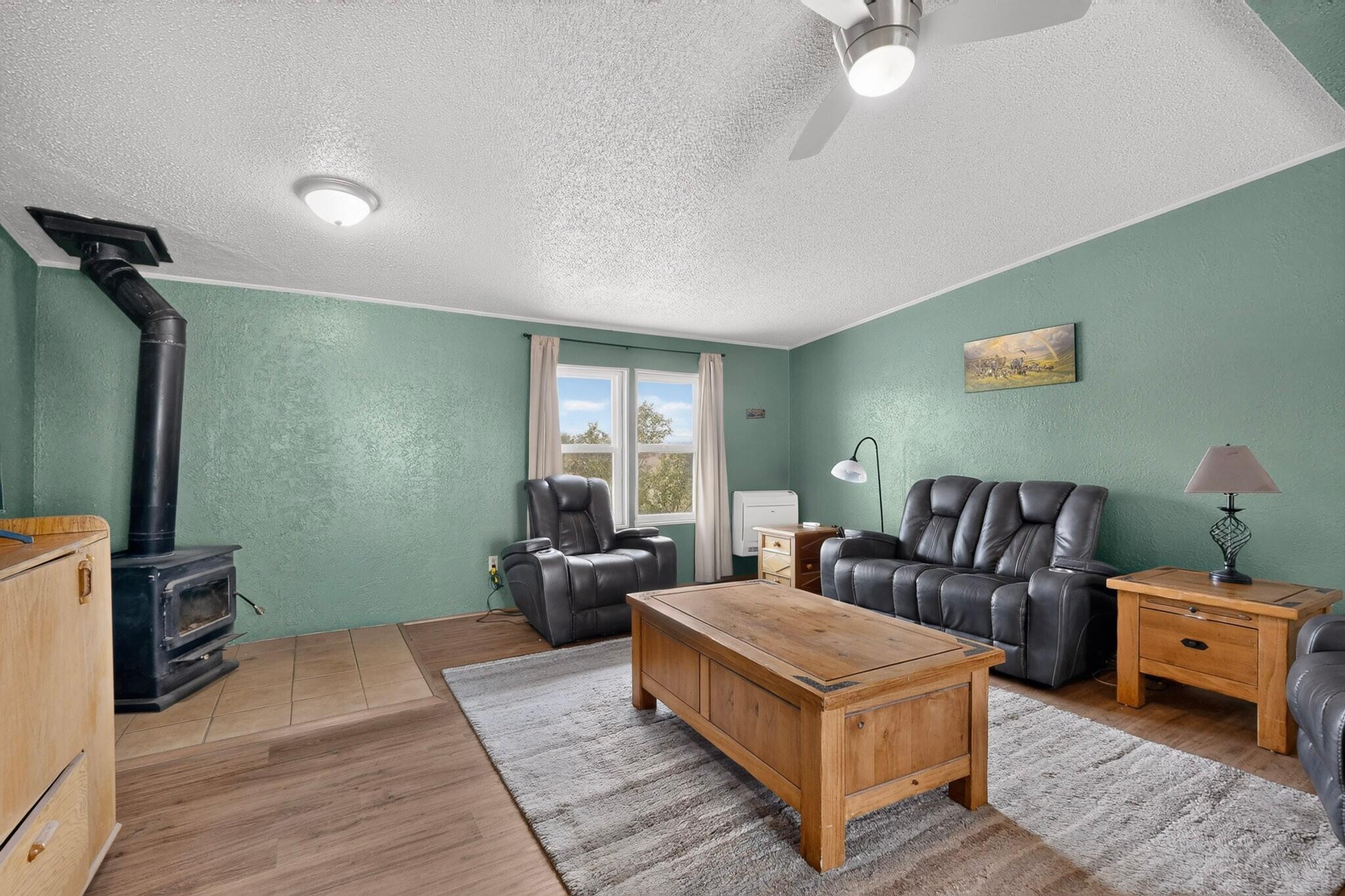 10 Reata Road
