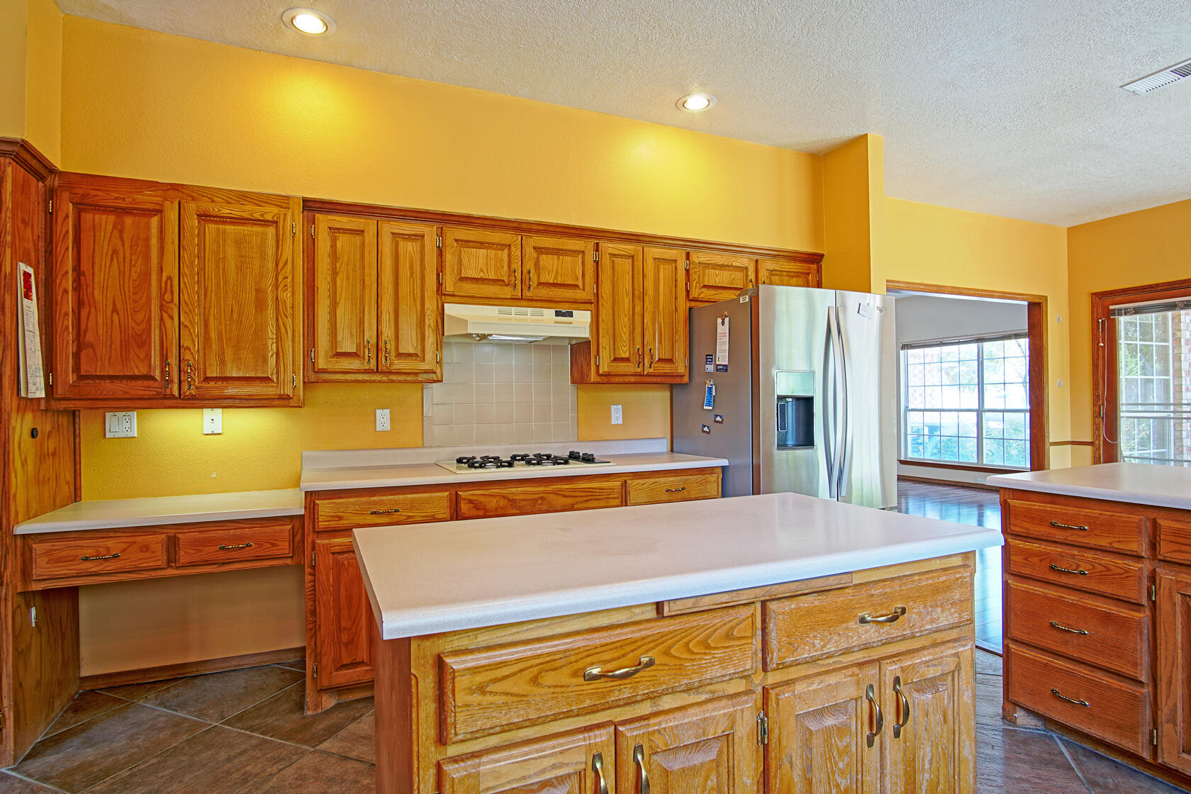 2869 W Island Loop SE
