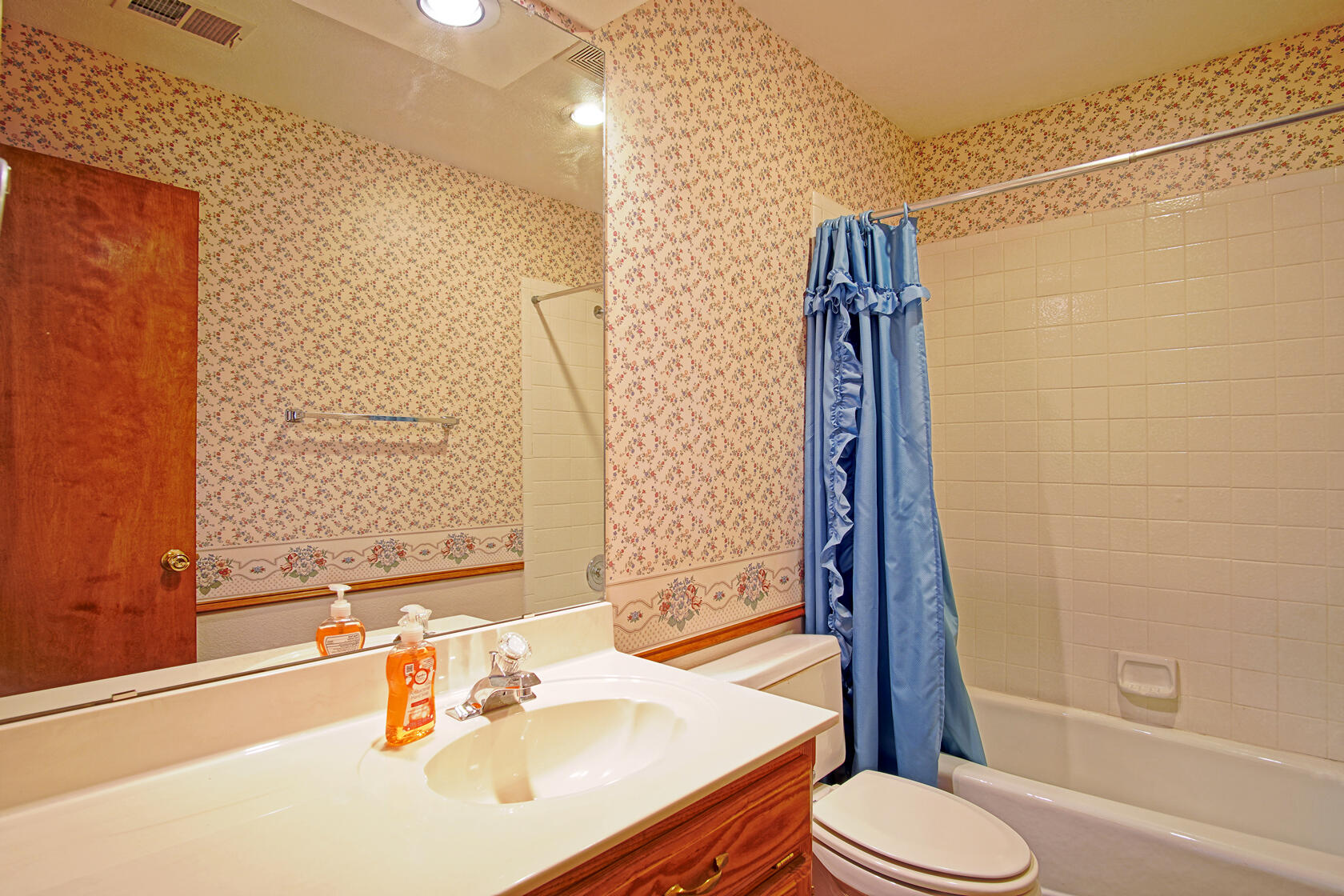 2869 W Island Loop SE
