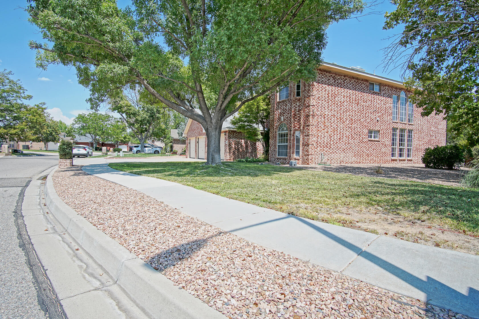 2869 W Island Loop SE