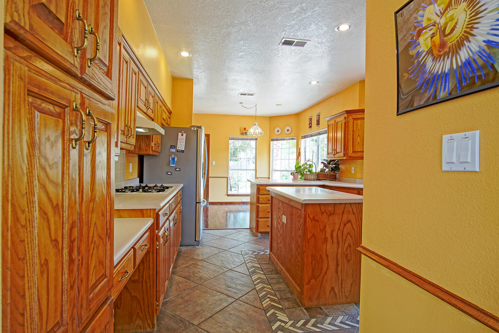 2869 W Island Loop SE