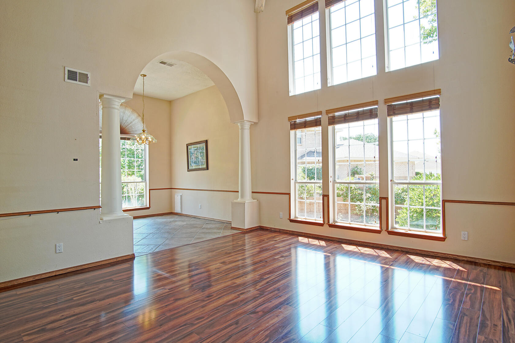 2869 W Island Loop SE