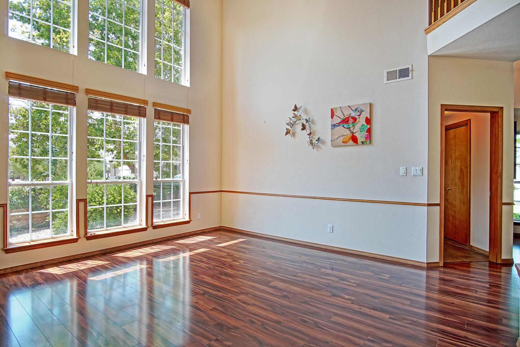 2869 W Island Loop SE