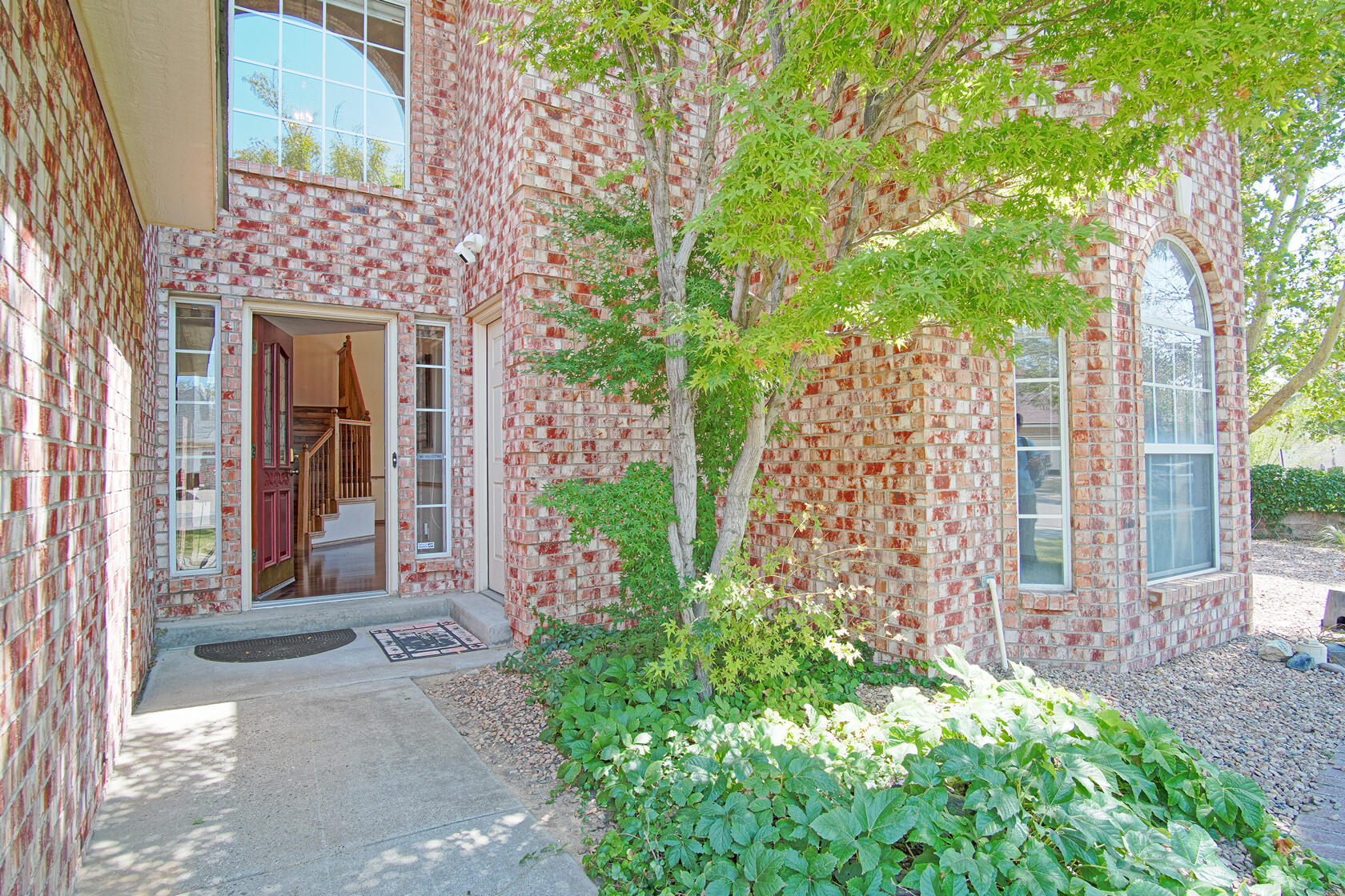 2869 W Island Loop SE