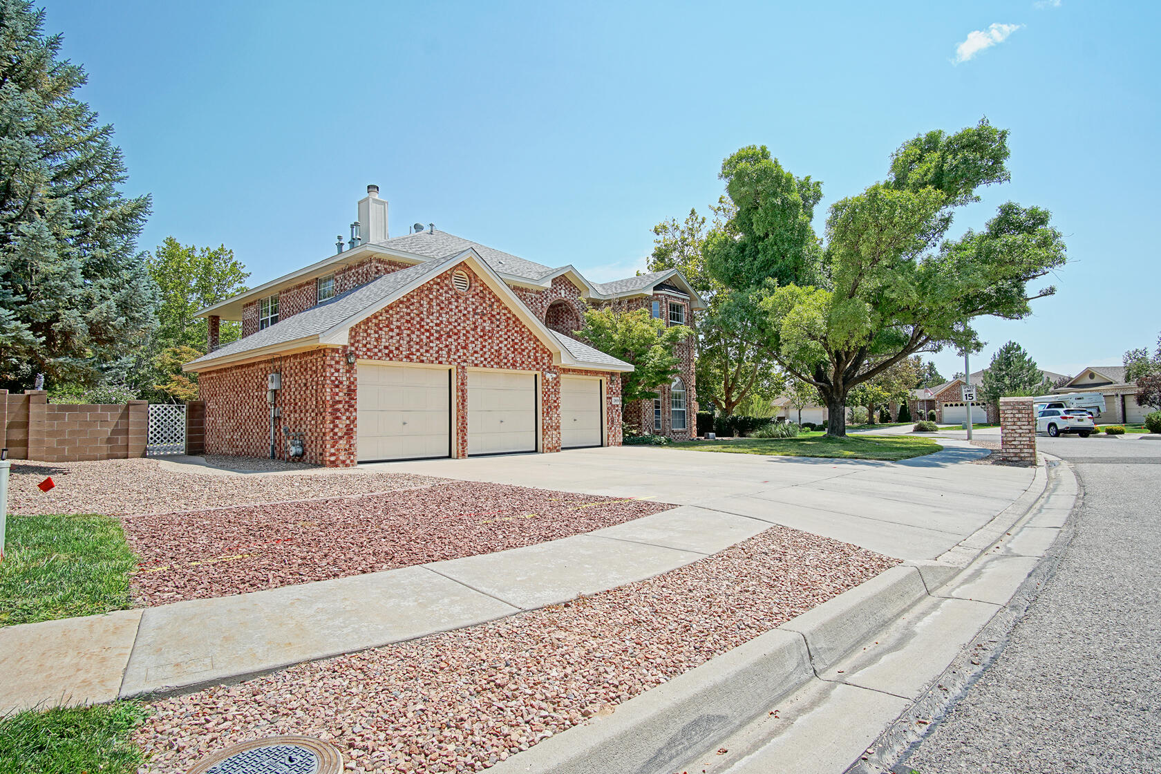2869 W Island Loop SE