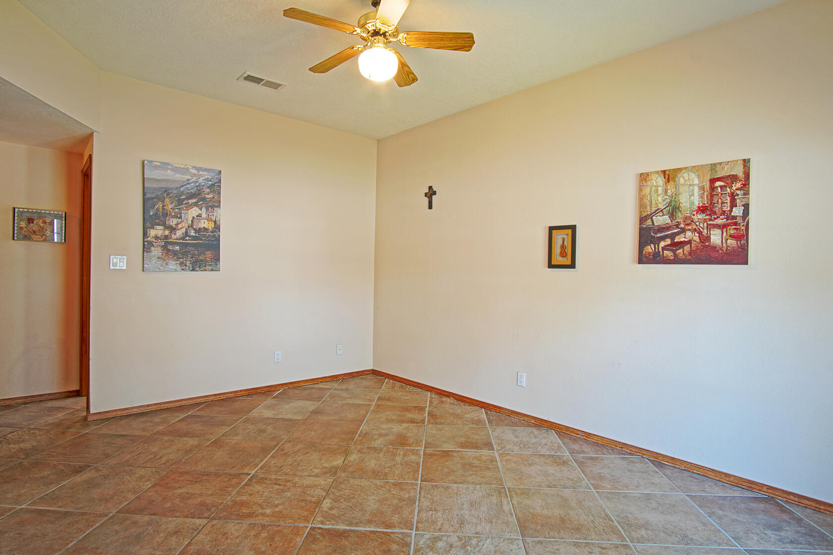 2869 W Island Loop SE