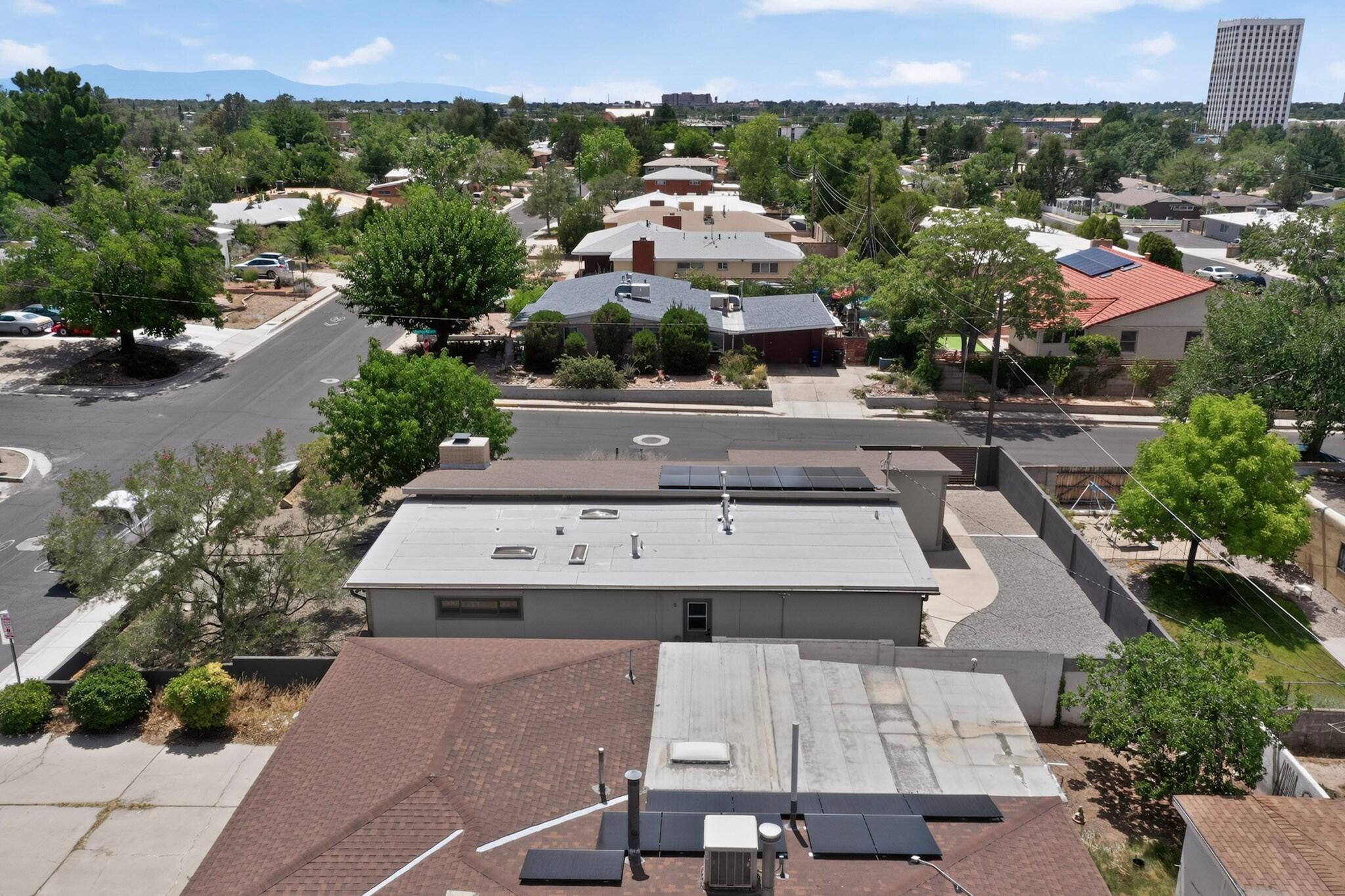 701 Alvarado Drive NE
