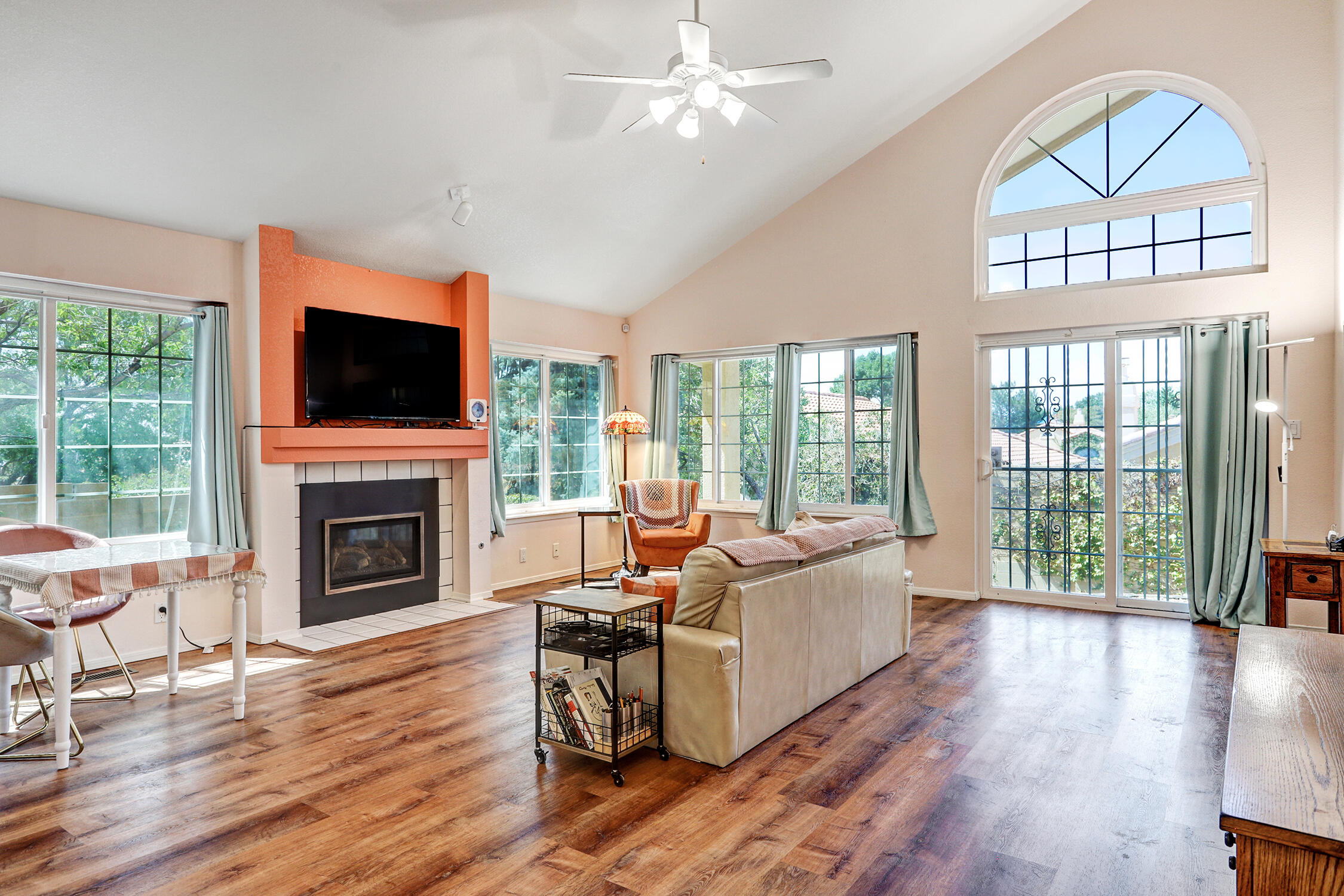 1111 Blue Quail Road NE