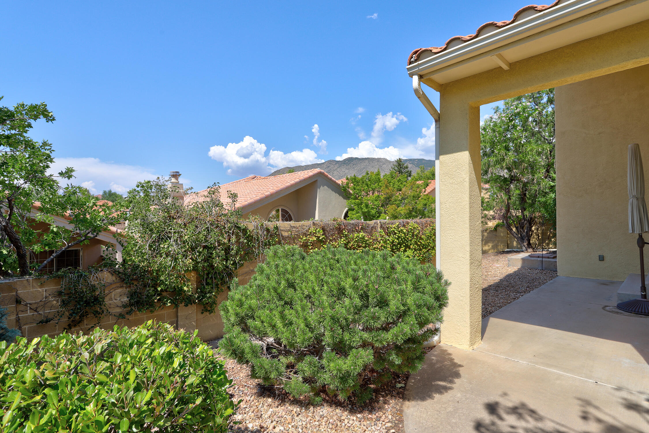 1111 Blue Quail Road NE