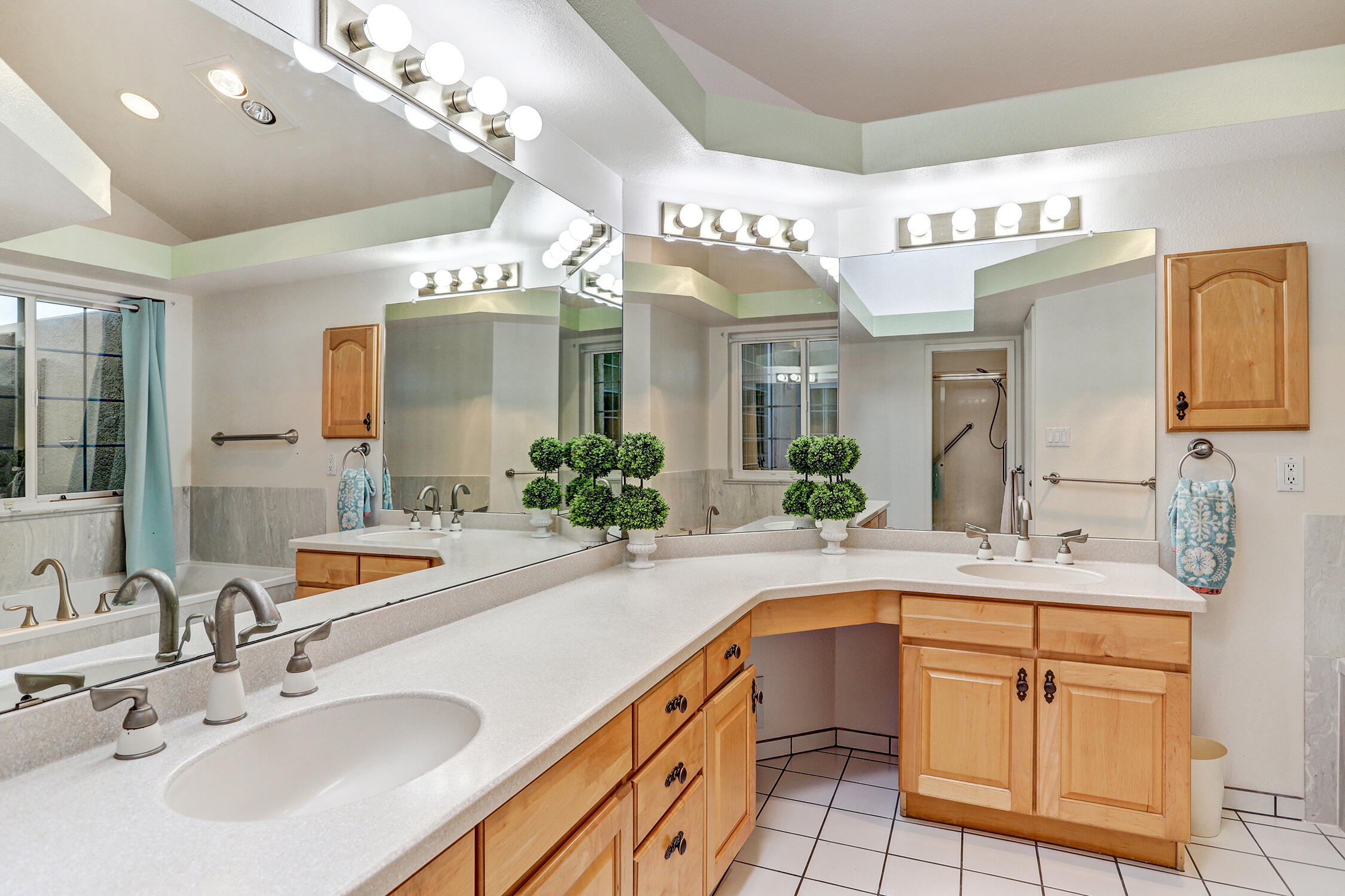 1111 Blue Quail Road NE