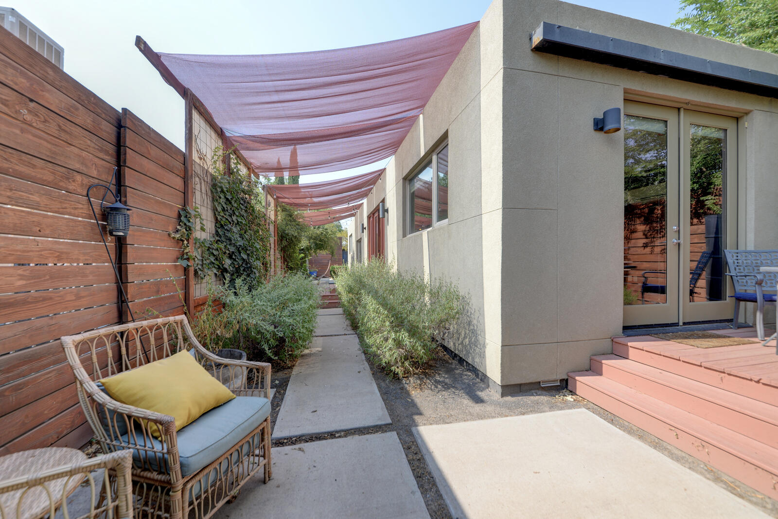 1104 Iron Avenue SW