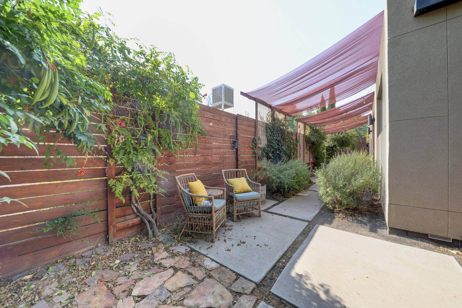 1104 Iron Avenue SW