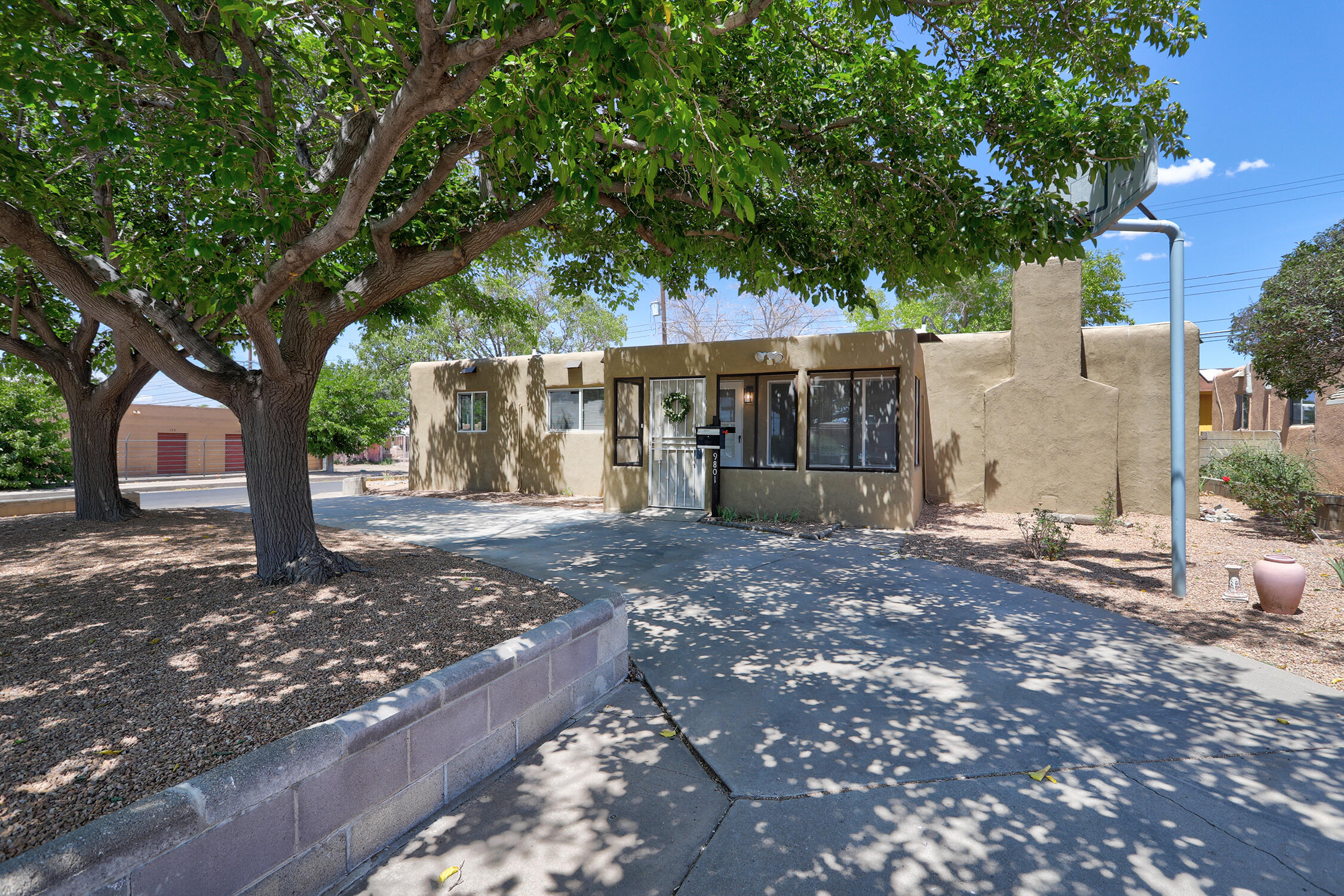 9801 Leyendecker Road NE