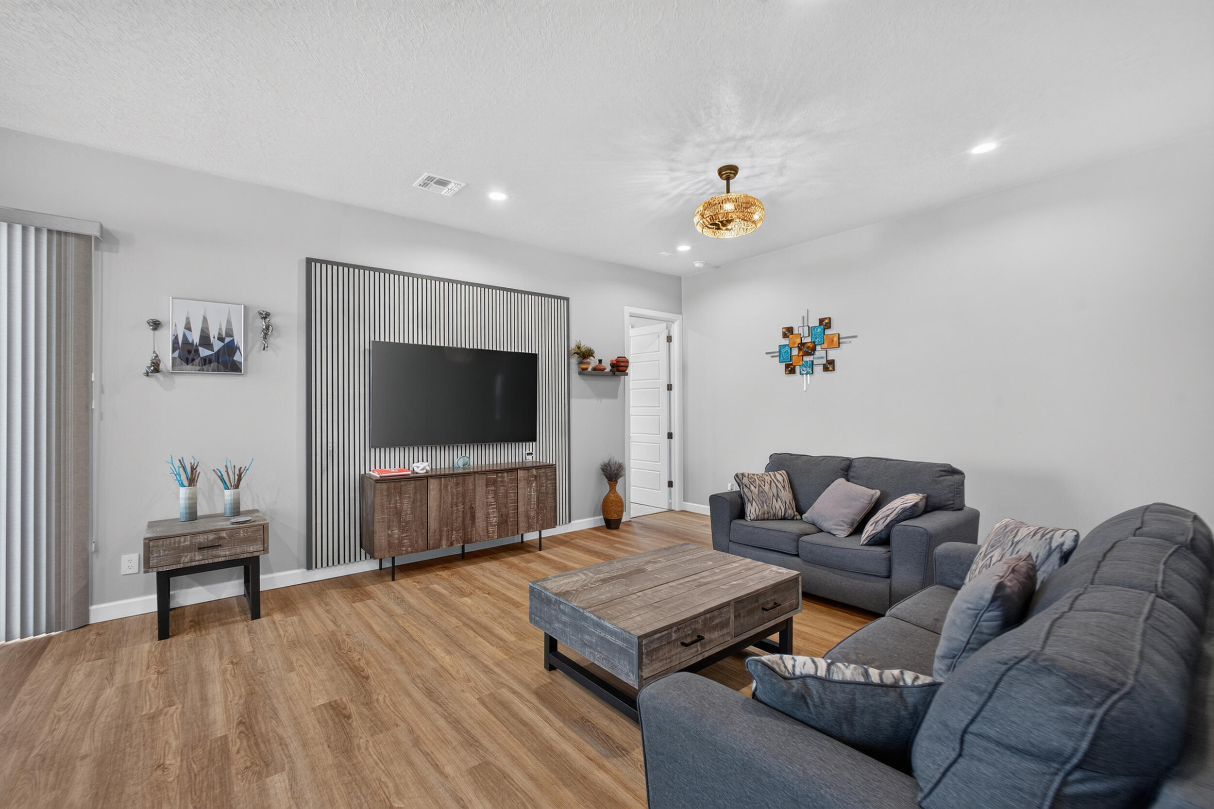 1691 Tesoro Loop NW