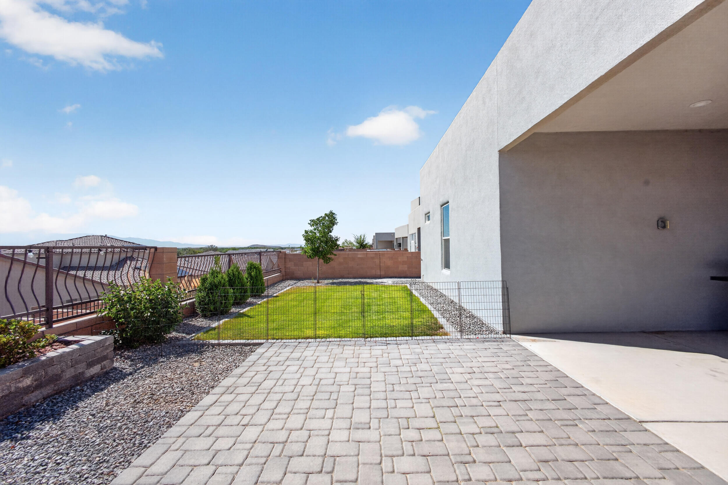 1691 Tesoro Loop NW