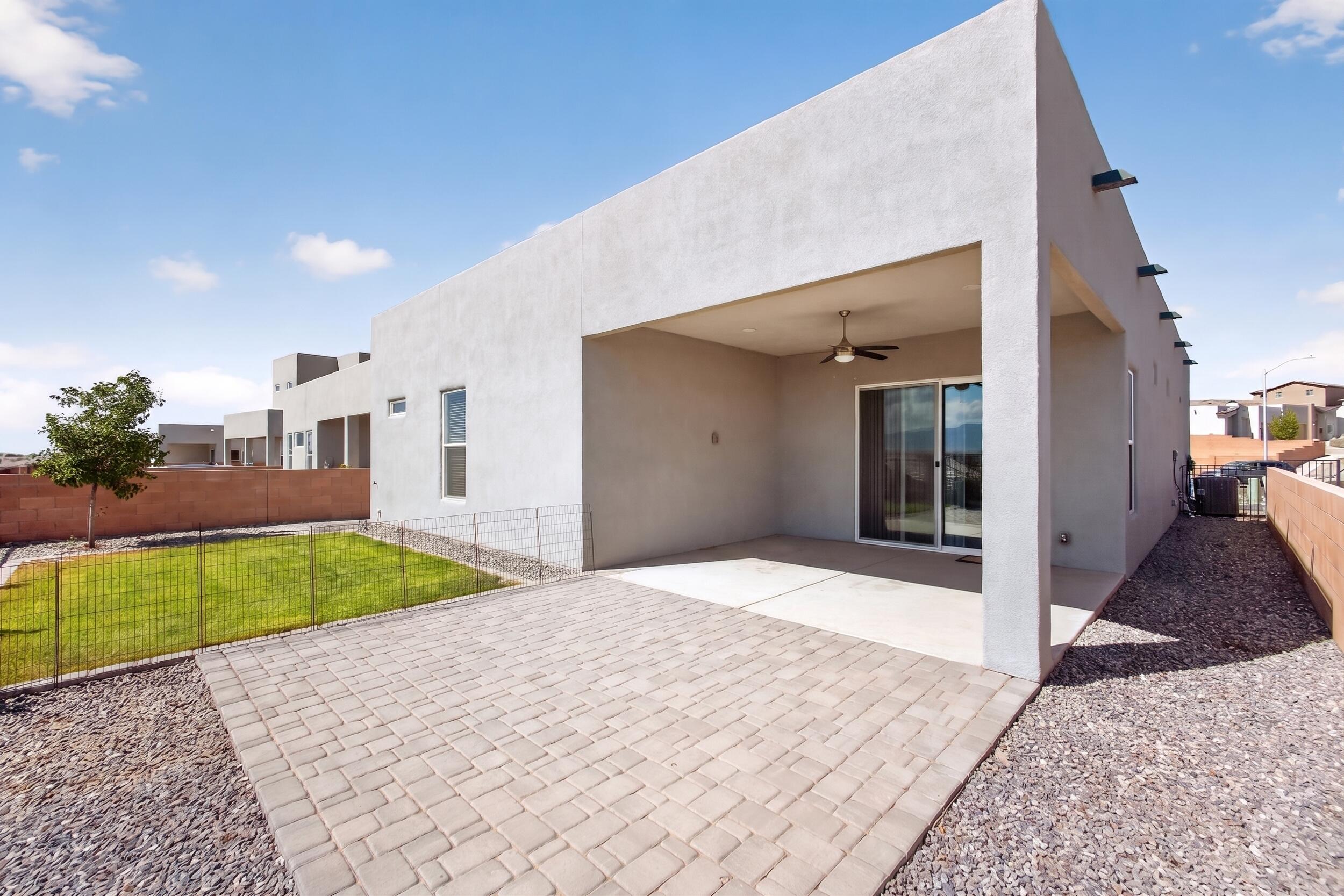 1691 Tesoro Loop NW