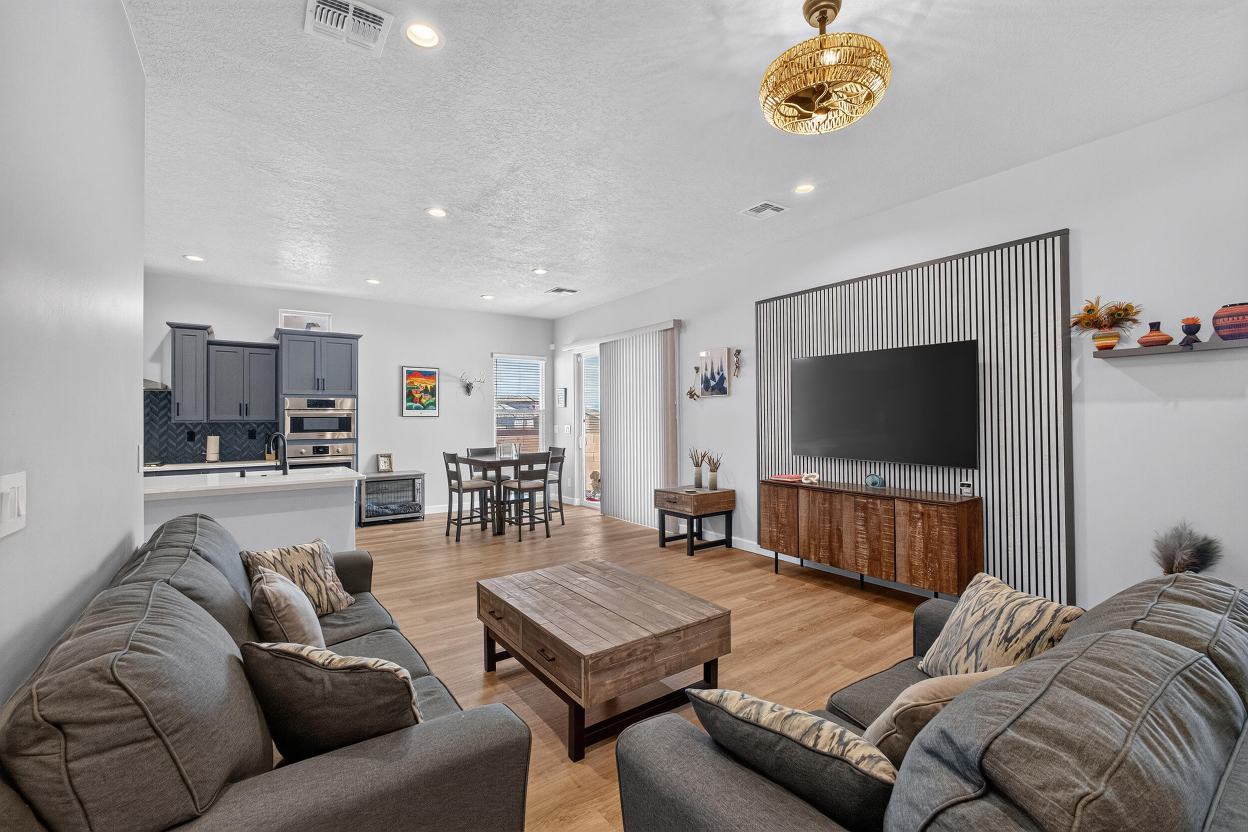 1691 Tesoro Loop NW