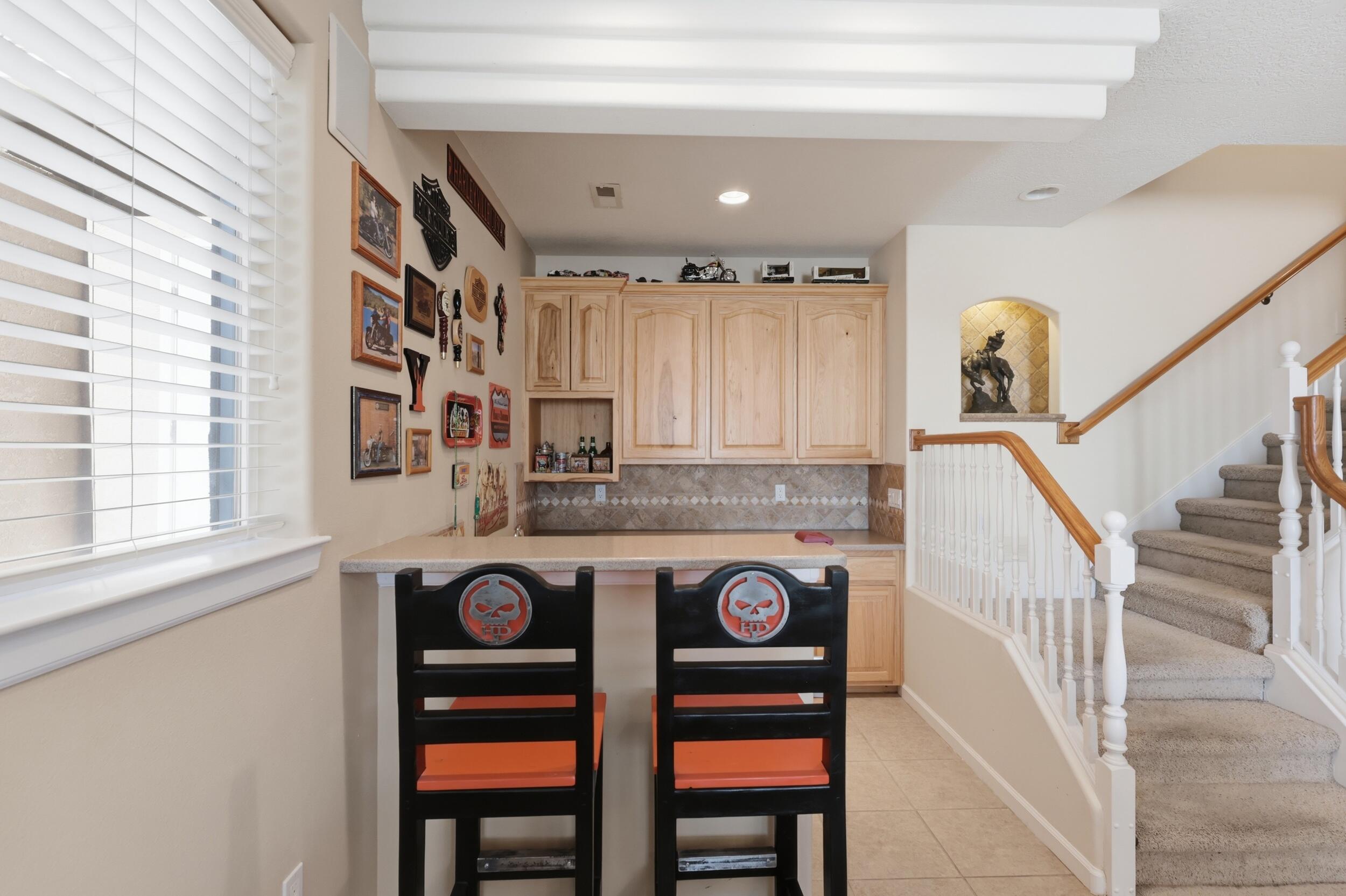 921 Pinzon Street NW