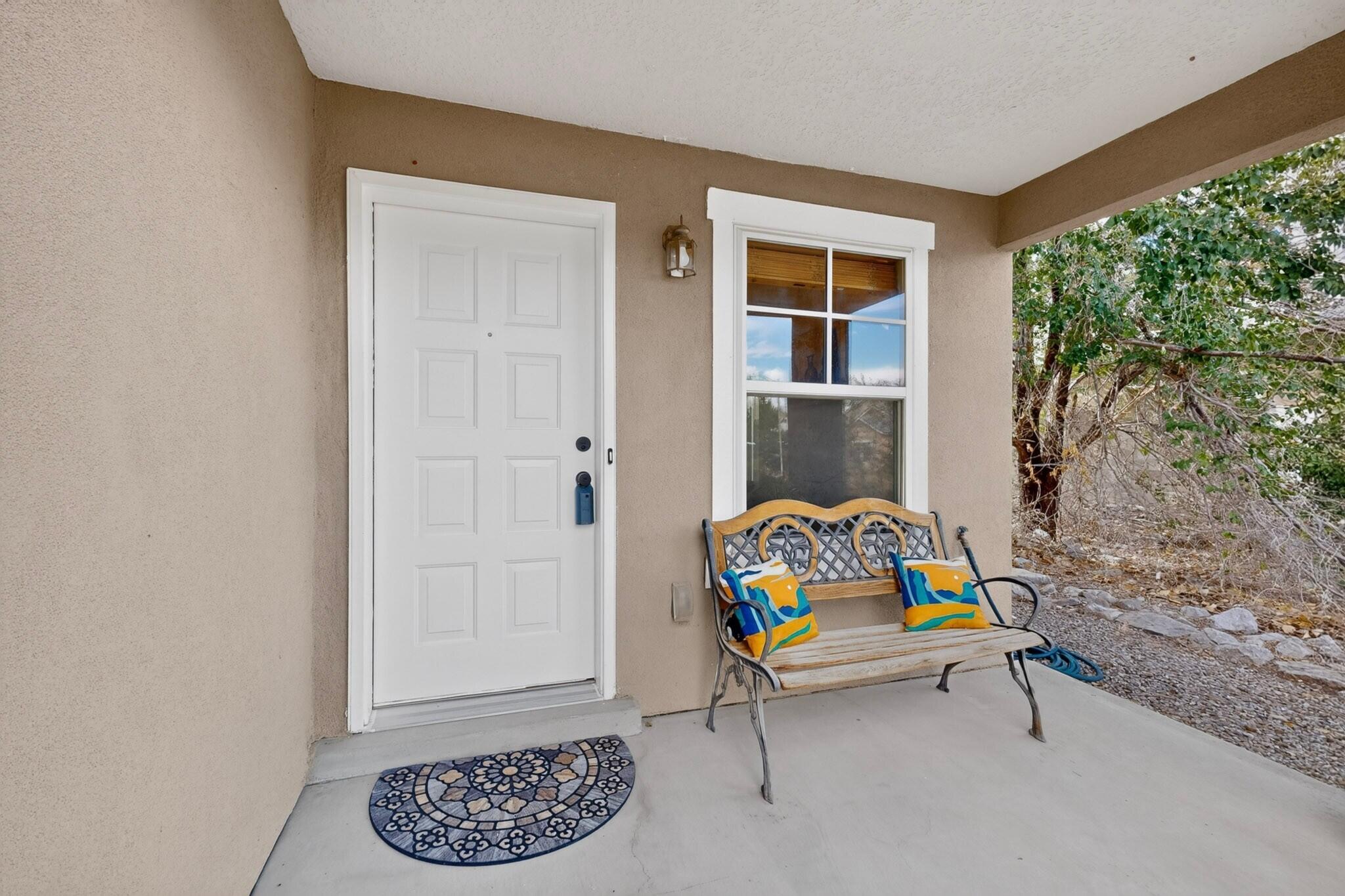 401 Minturn Loop NE