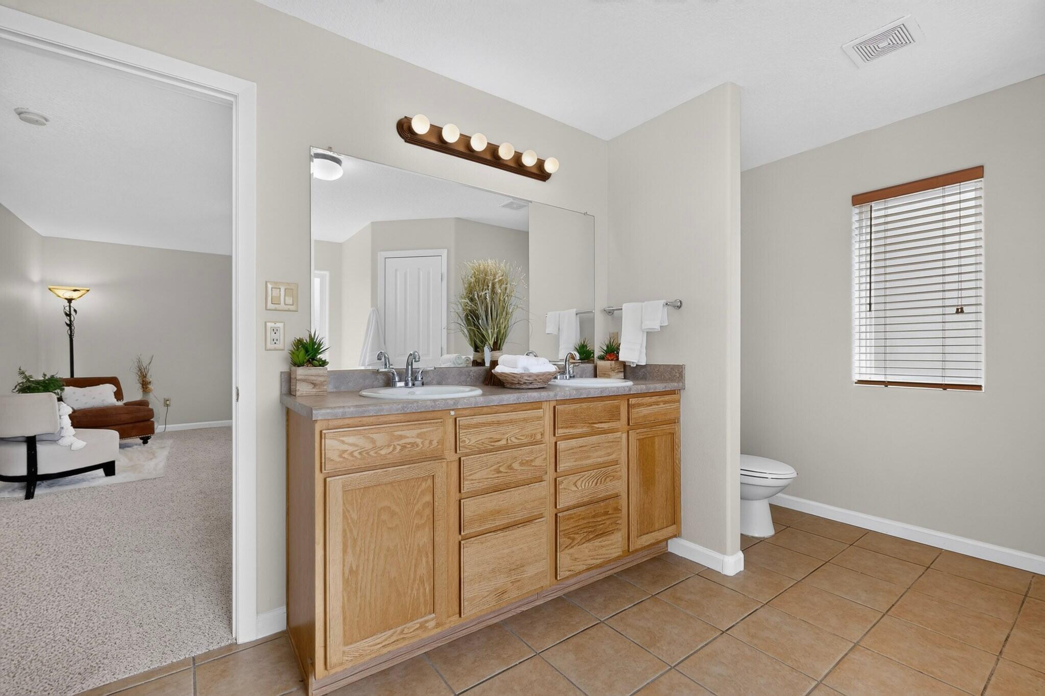 401 Minturn Loop NE