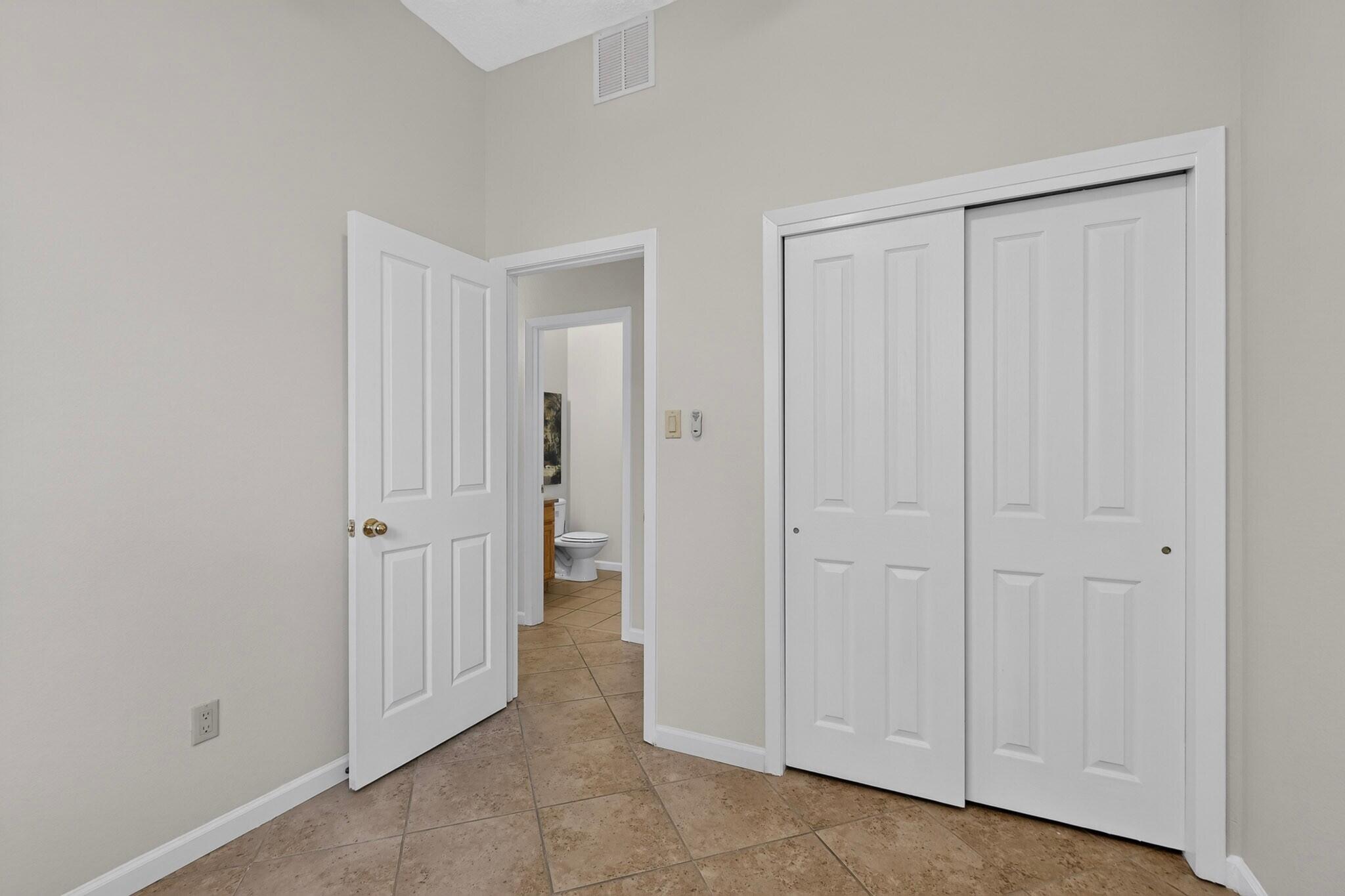 401 Minturn Loop NE