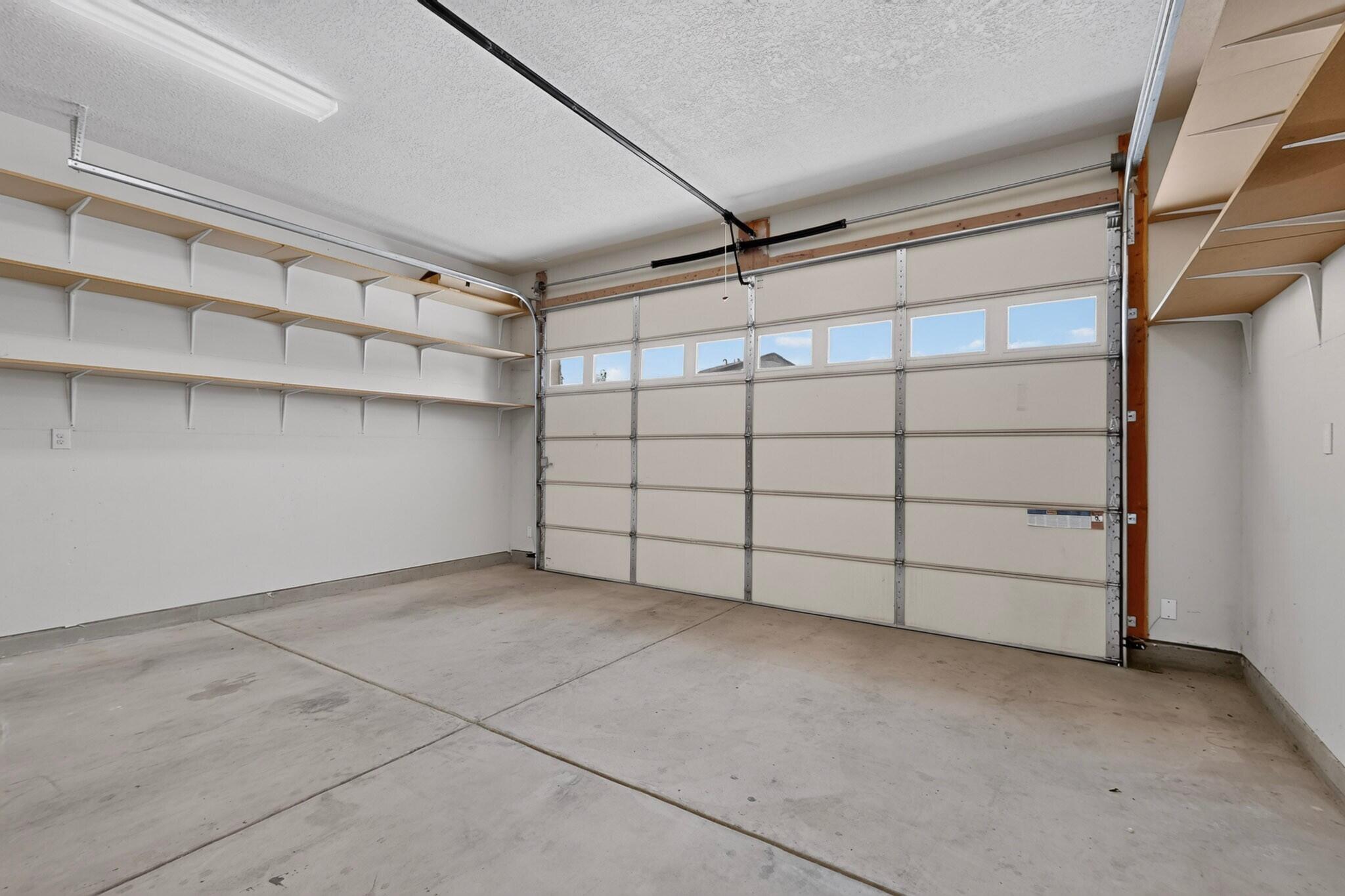 820 Serrano Pointe NW