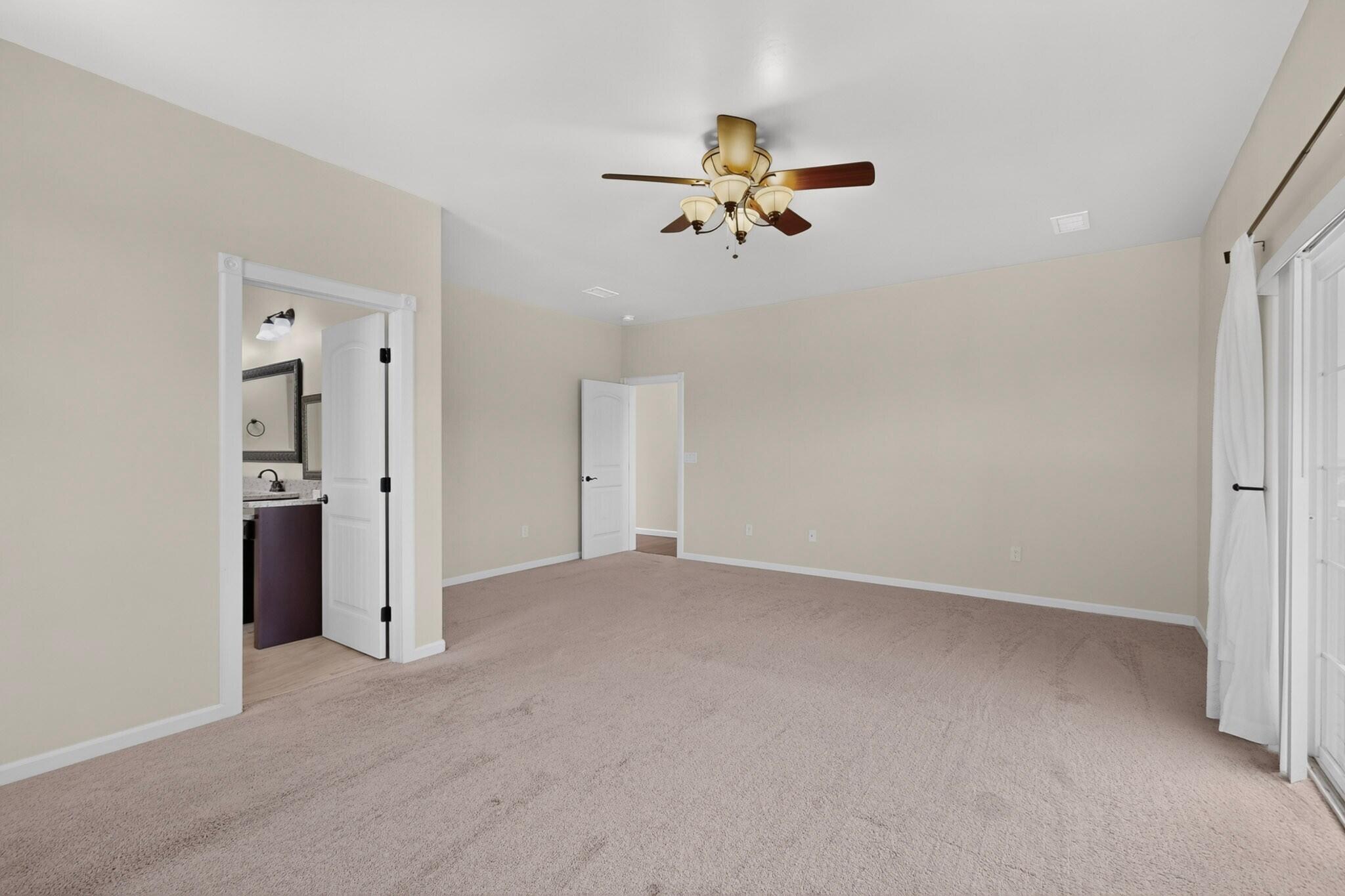 820 Serrano Pointe NW