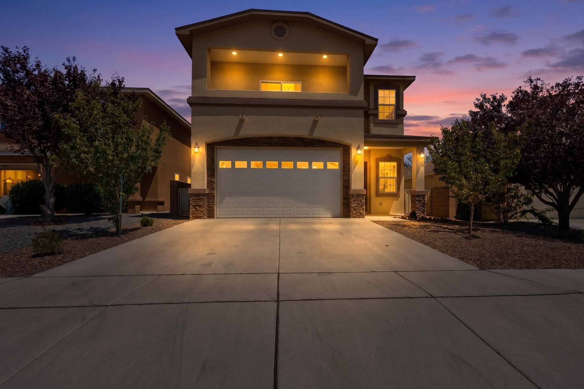 820 Serrano Pointe NW