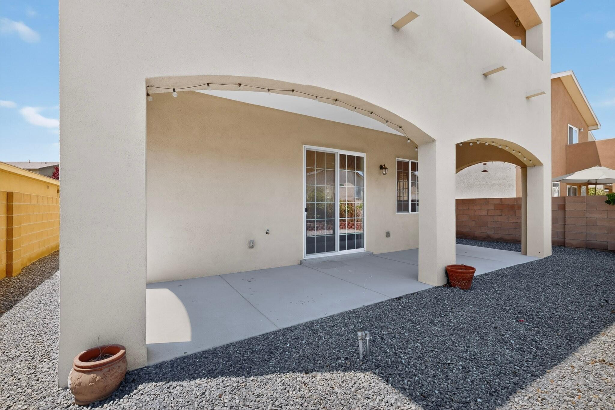 820 Serrano Pointe NW