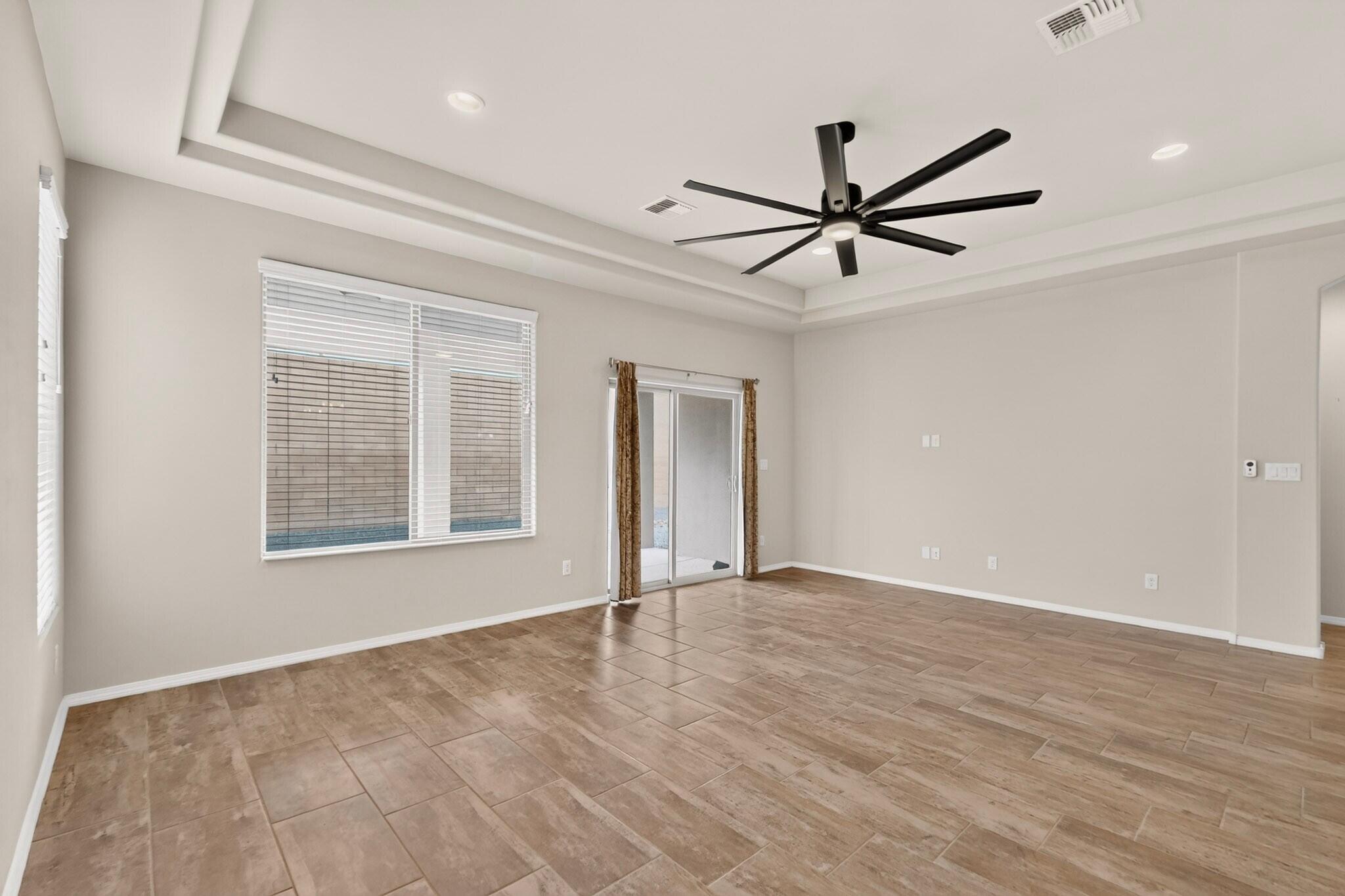 4276 Crowned Eagle Loop NE
