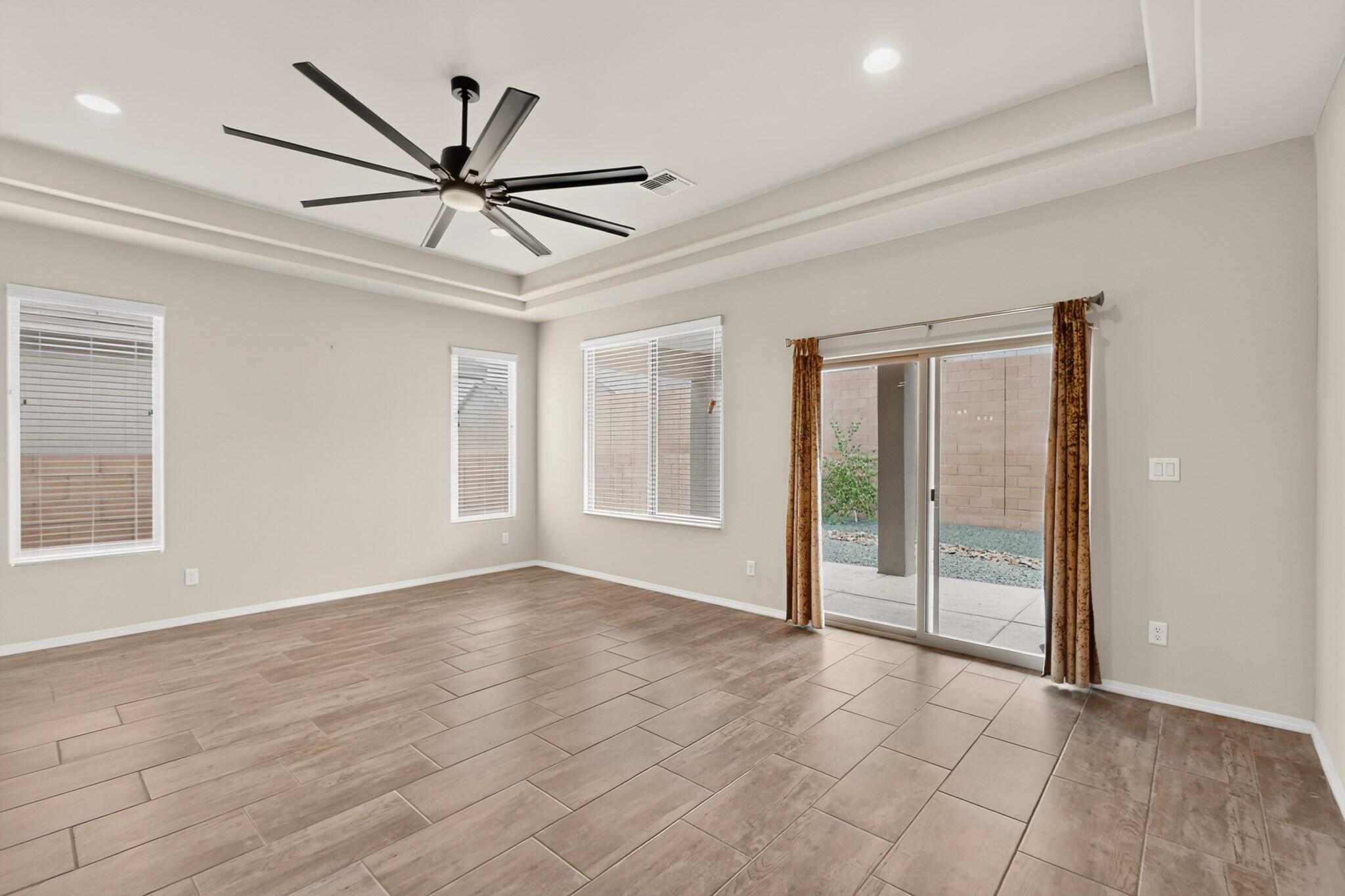 4276 Crowned Eagle Loop NE