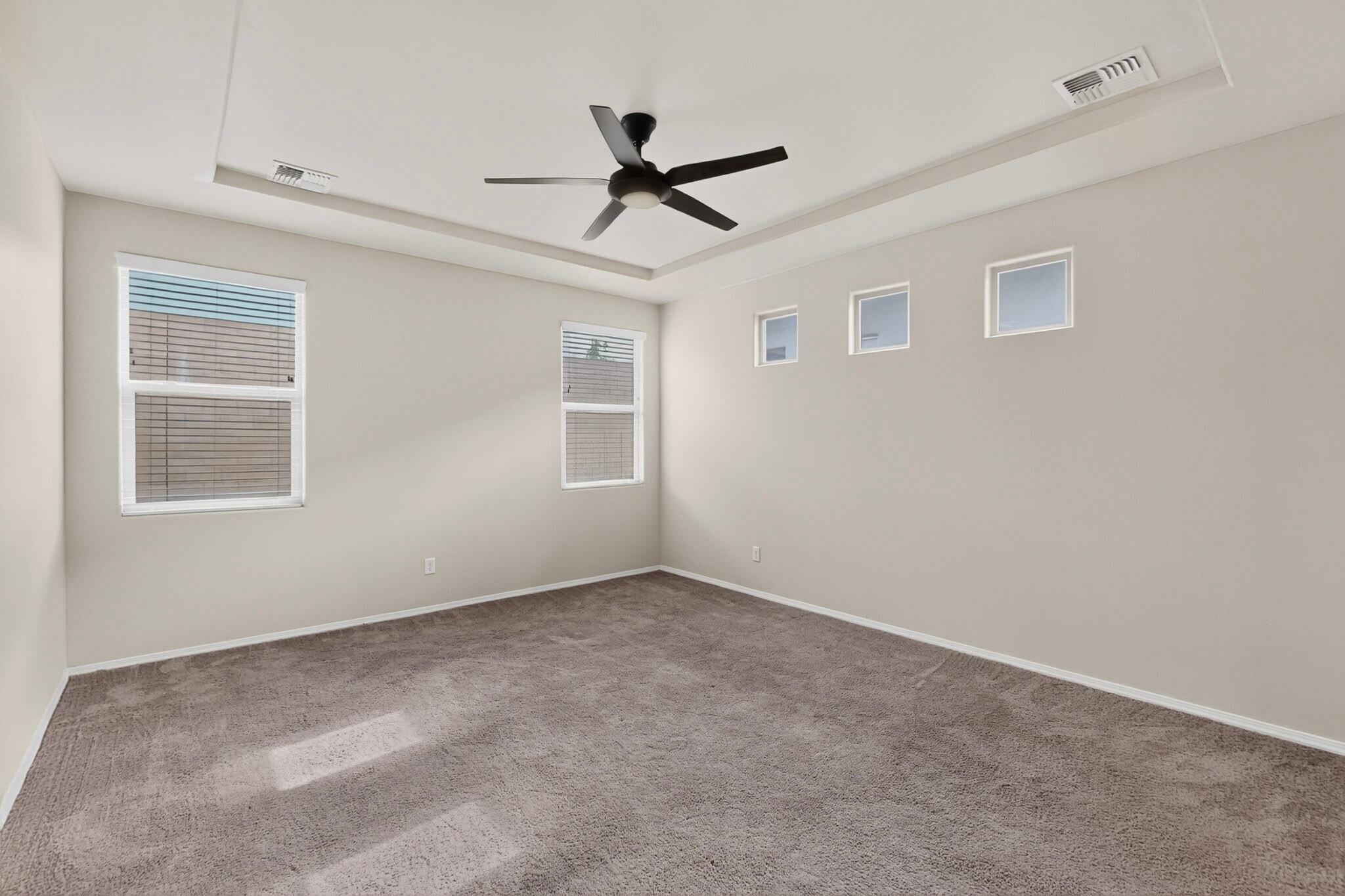 4276 Crowned Eagle Loop NE