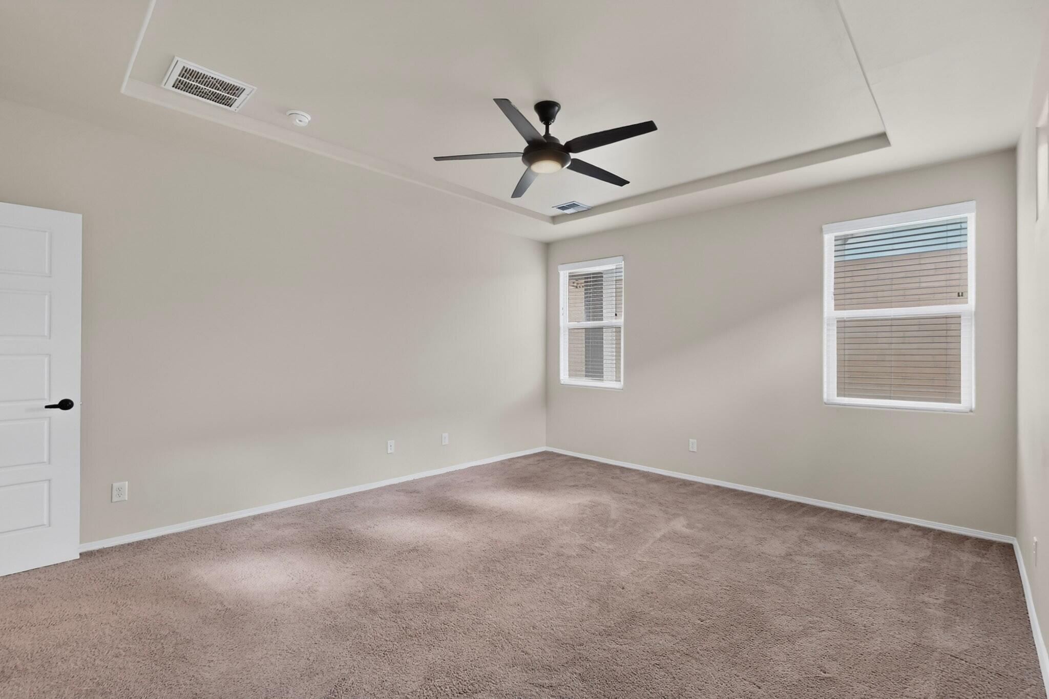 4276 Crowned Eagle Loop NE
