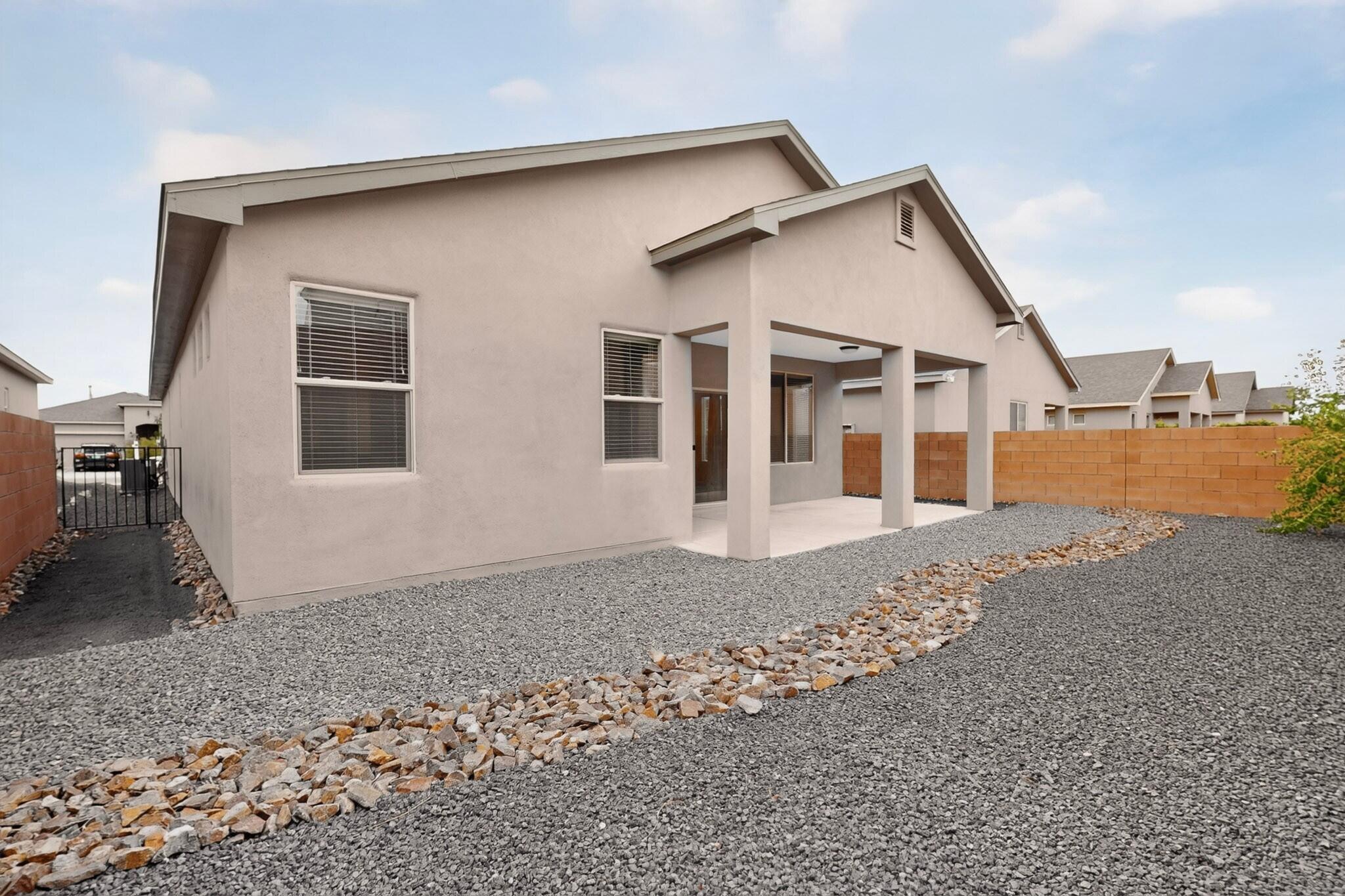 4276 Crowned Eagle Loop NE