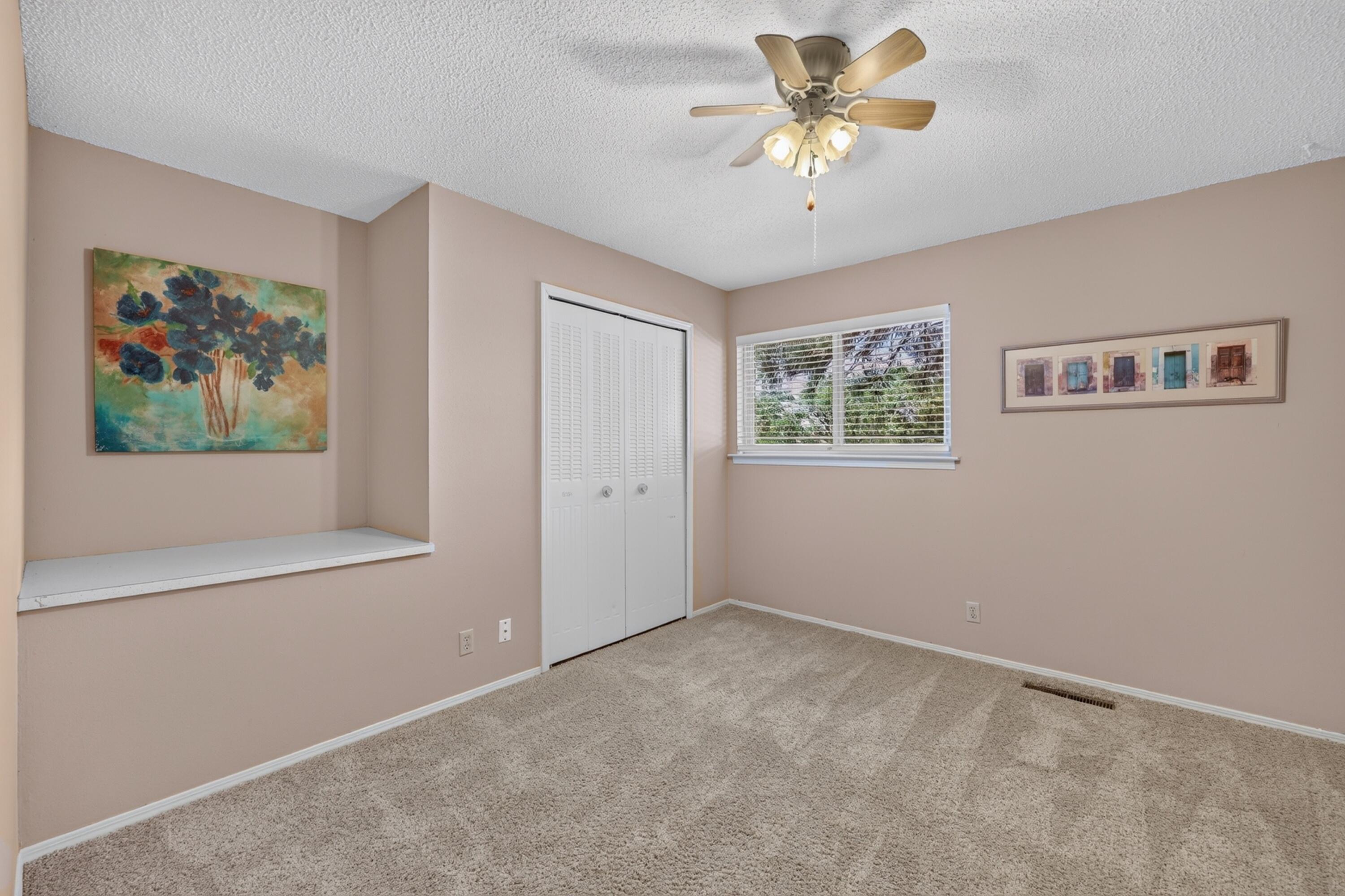 4712 Oahu Drive NE