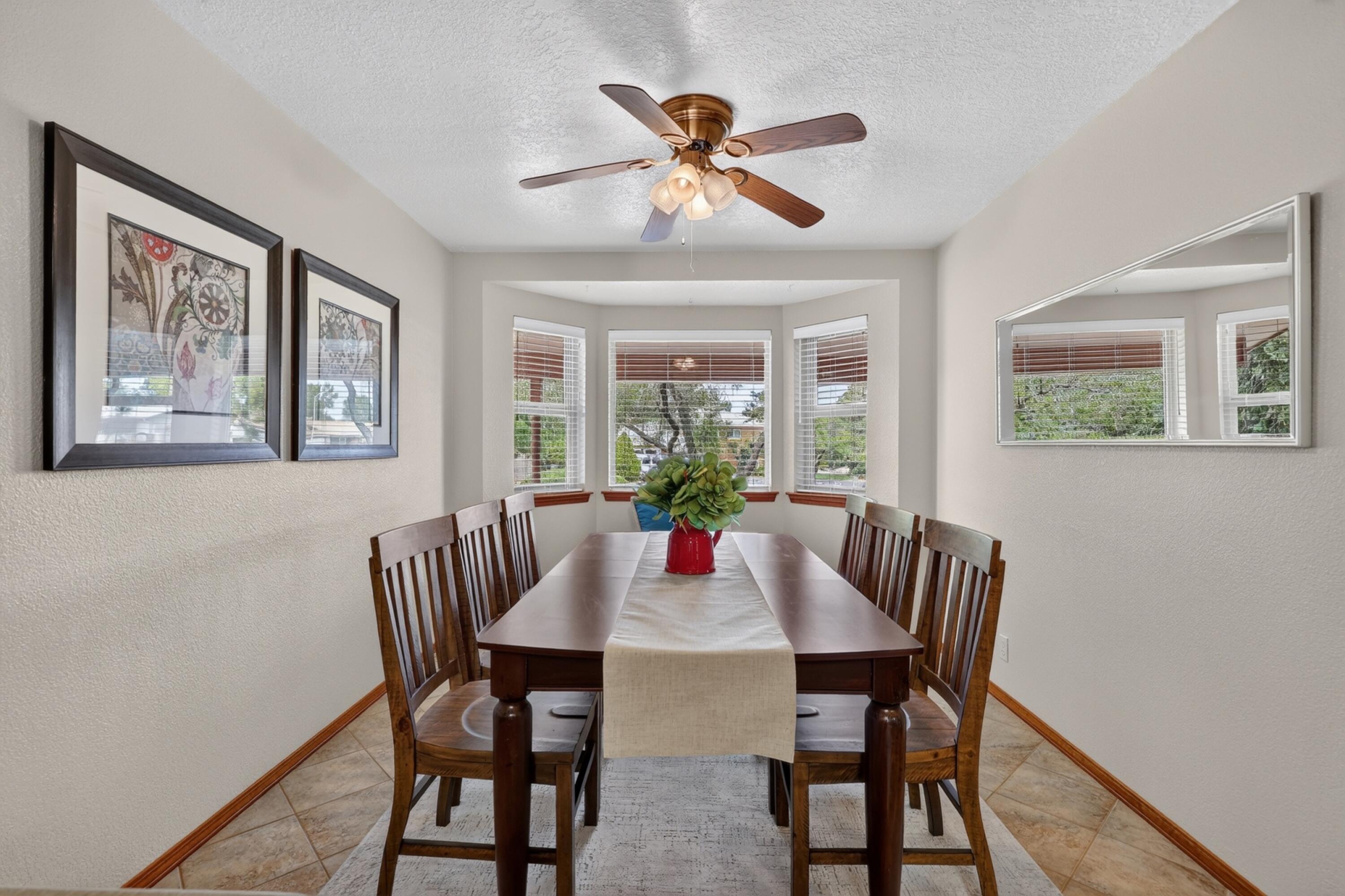 4712 Oahu Drive NE