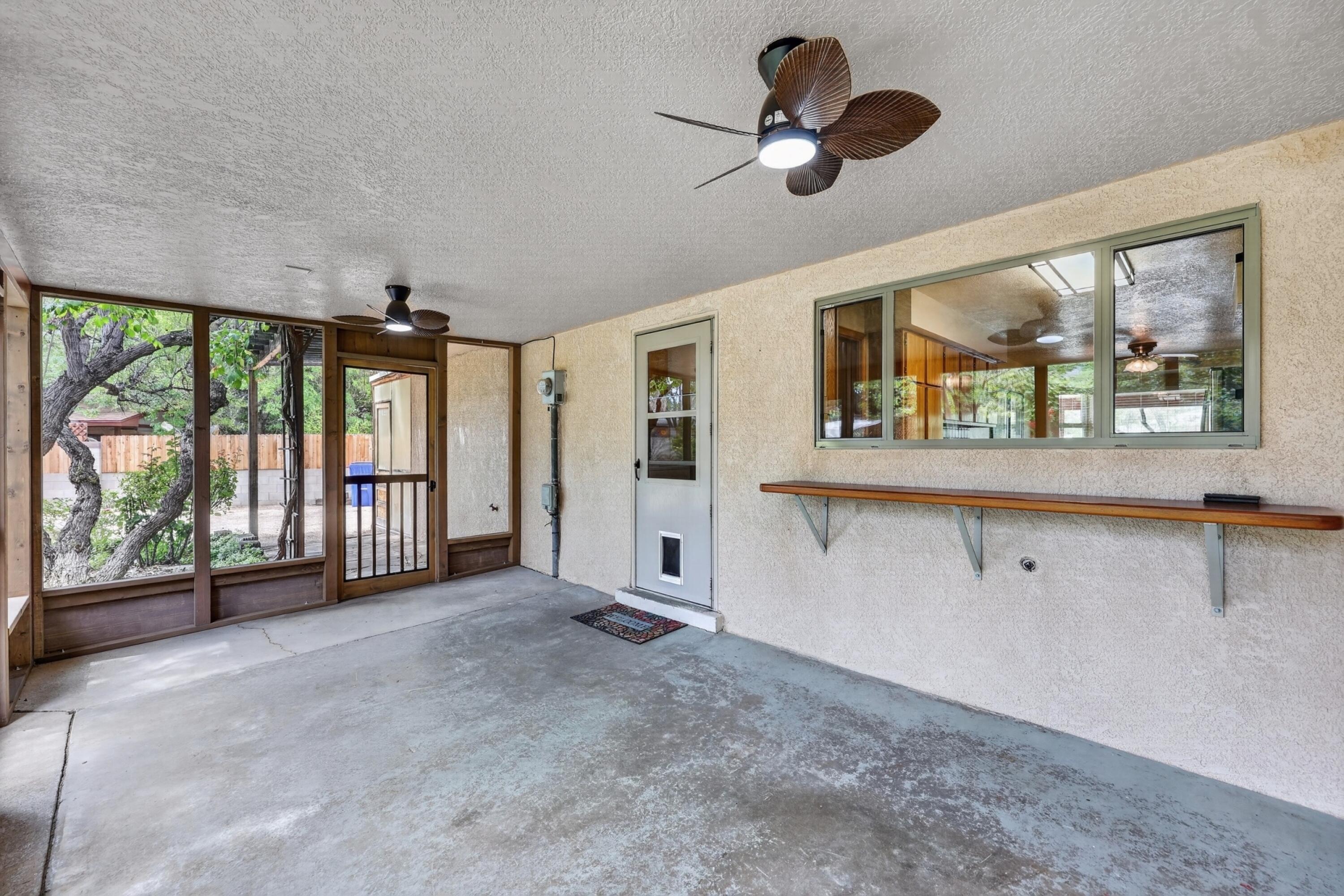 4712 Oahu Drive NE