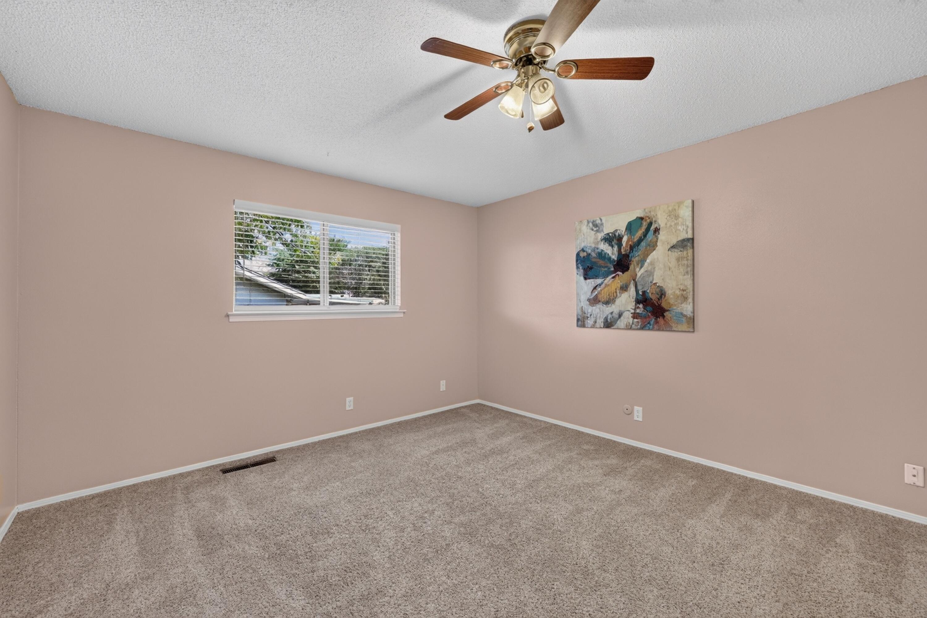 4712 Oahu Drive NE