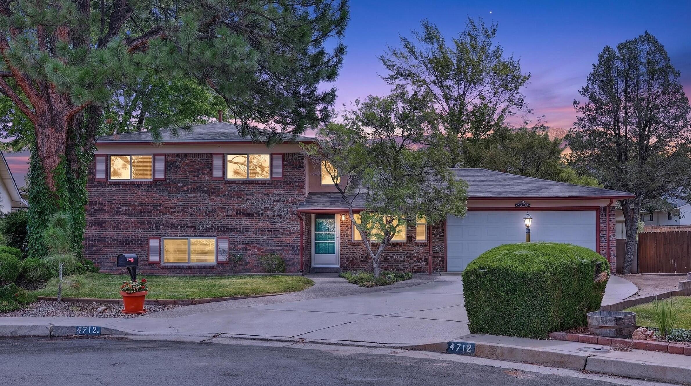 4712 Oahu Drive NE