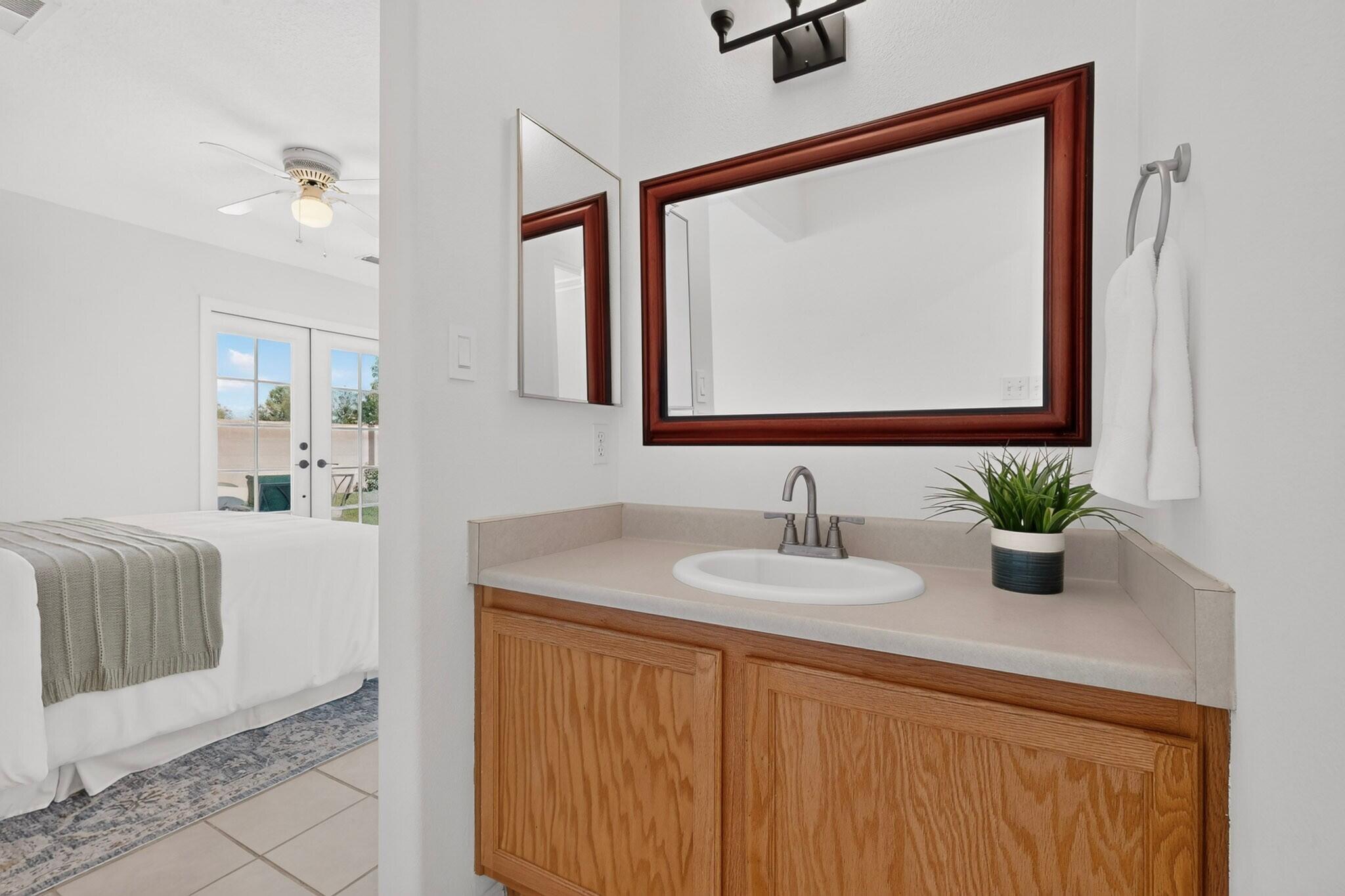 1304 Villa Campo NE