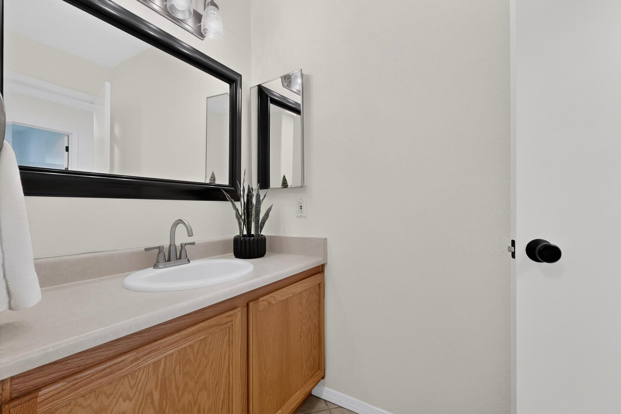 1304 Villa Campo NE