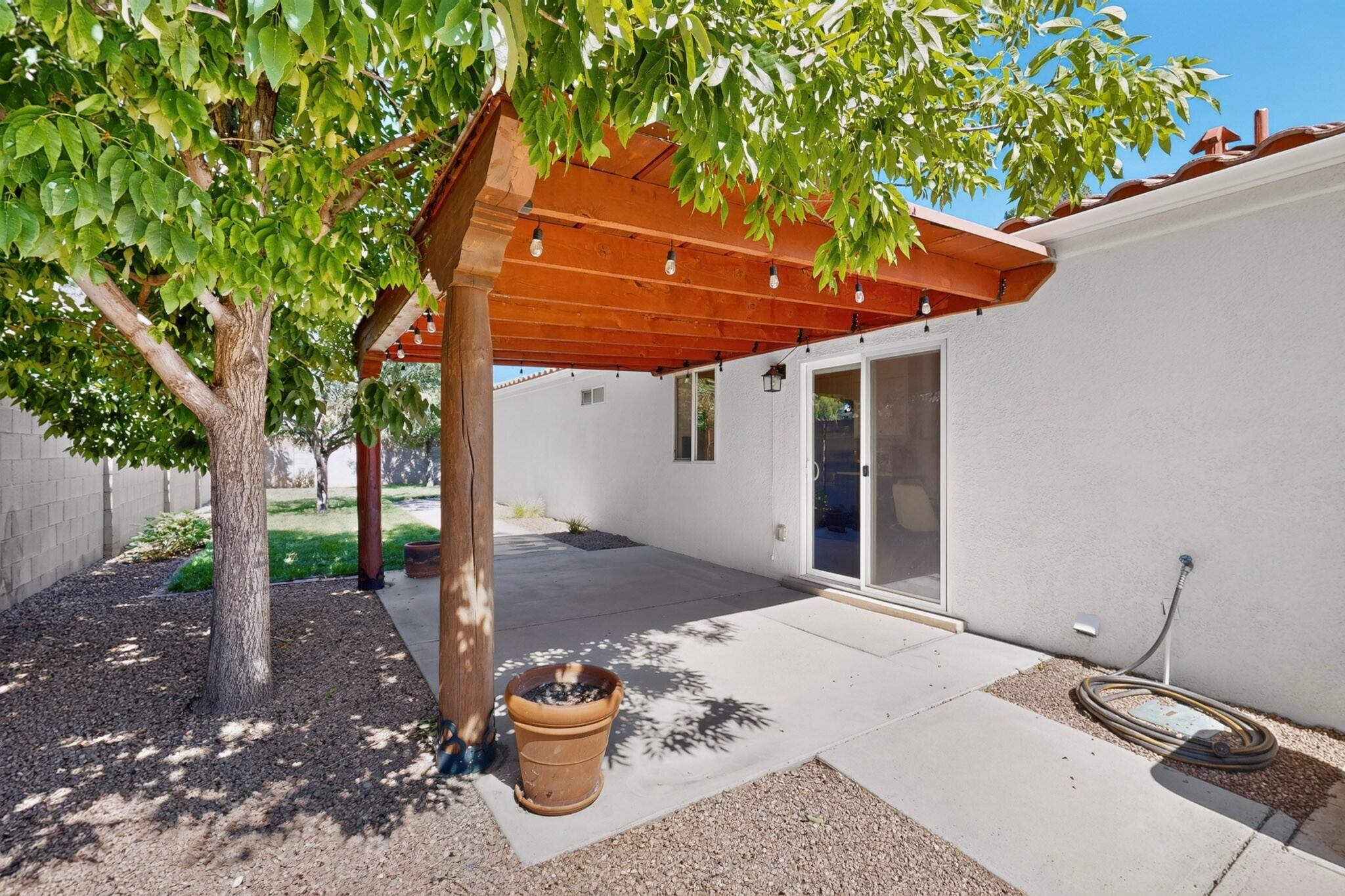 1304 Villa Campo NE