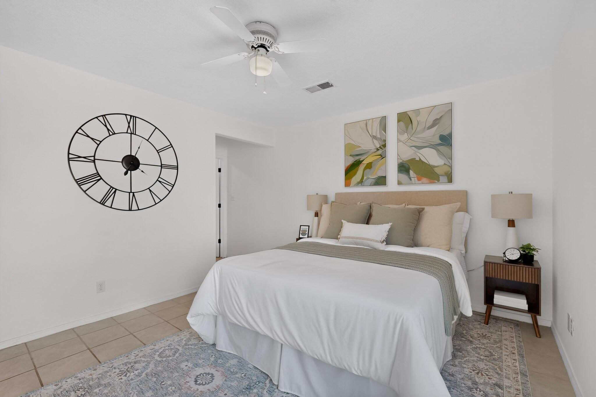 1304 Villa Campo NE