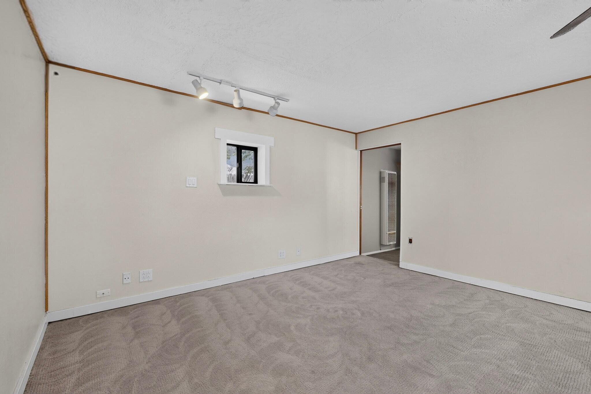 1501 Mary Ellen Street NE
