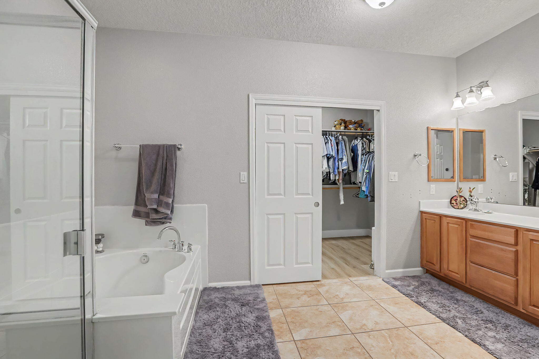 22 Monte Vista Drive NE