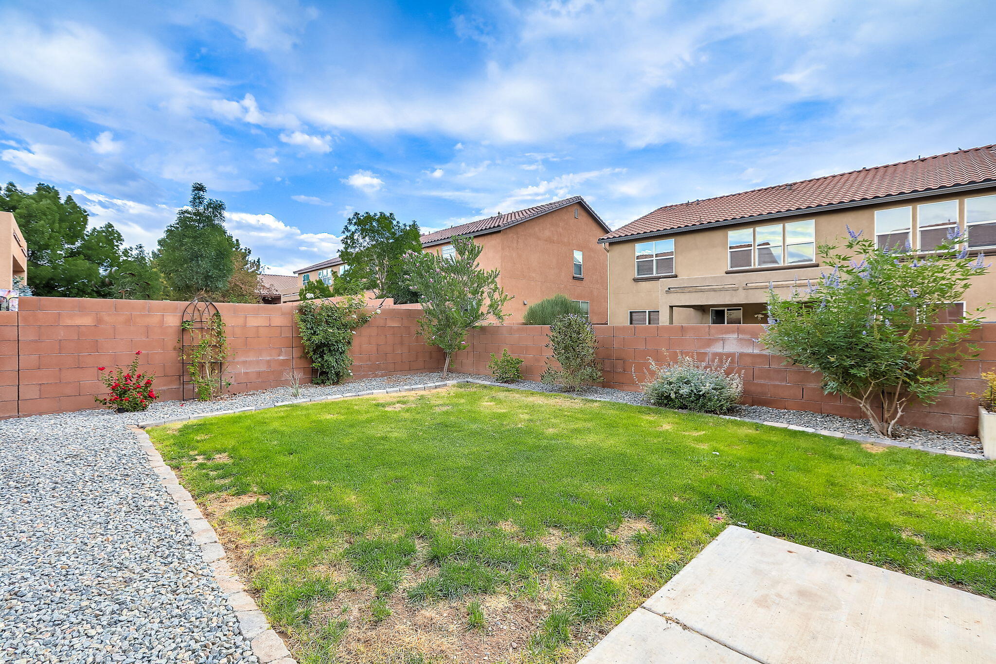 22 Monte Vista Drive NE