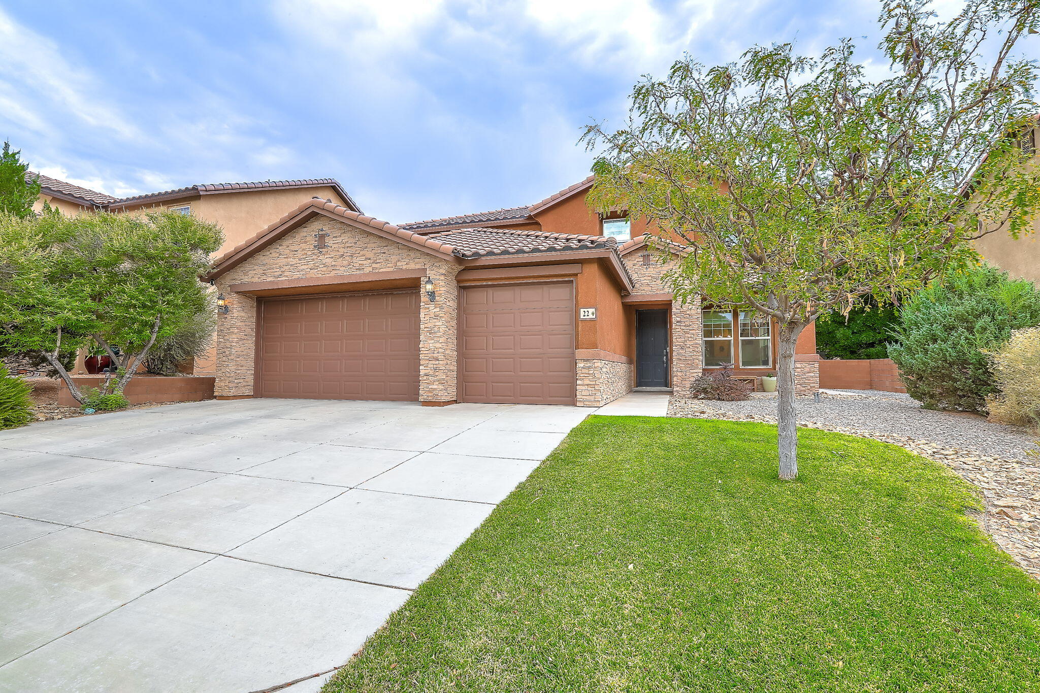 22 Monte Vista Drive NE