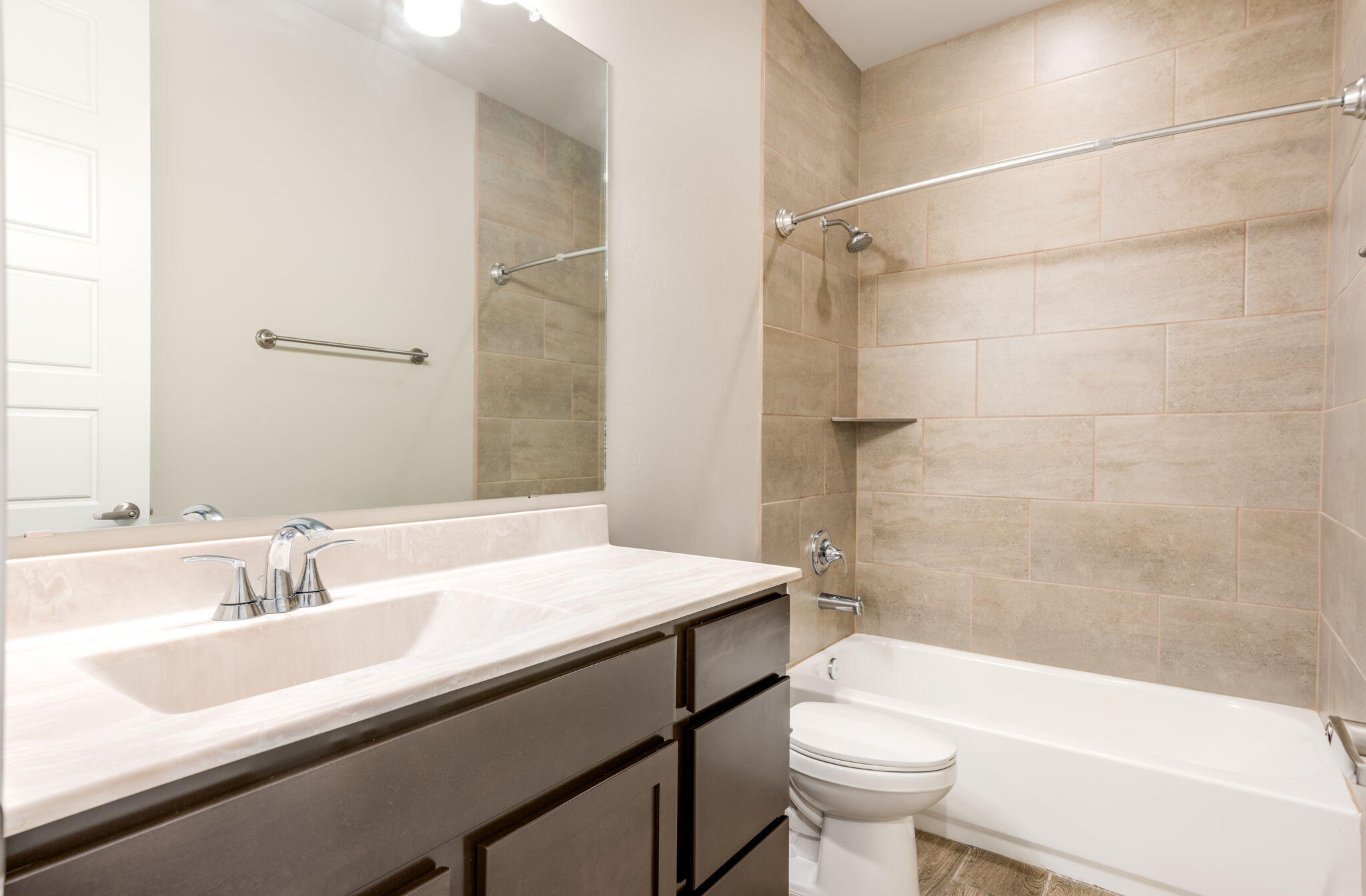 2443 Camrose Road NE